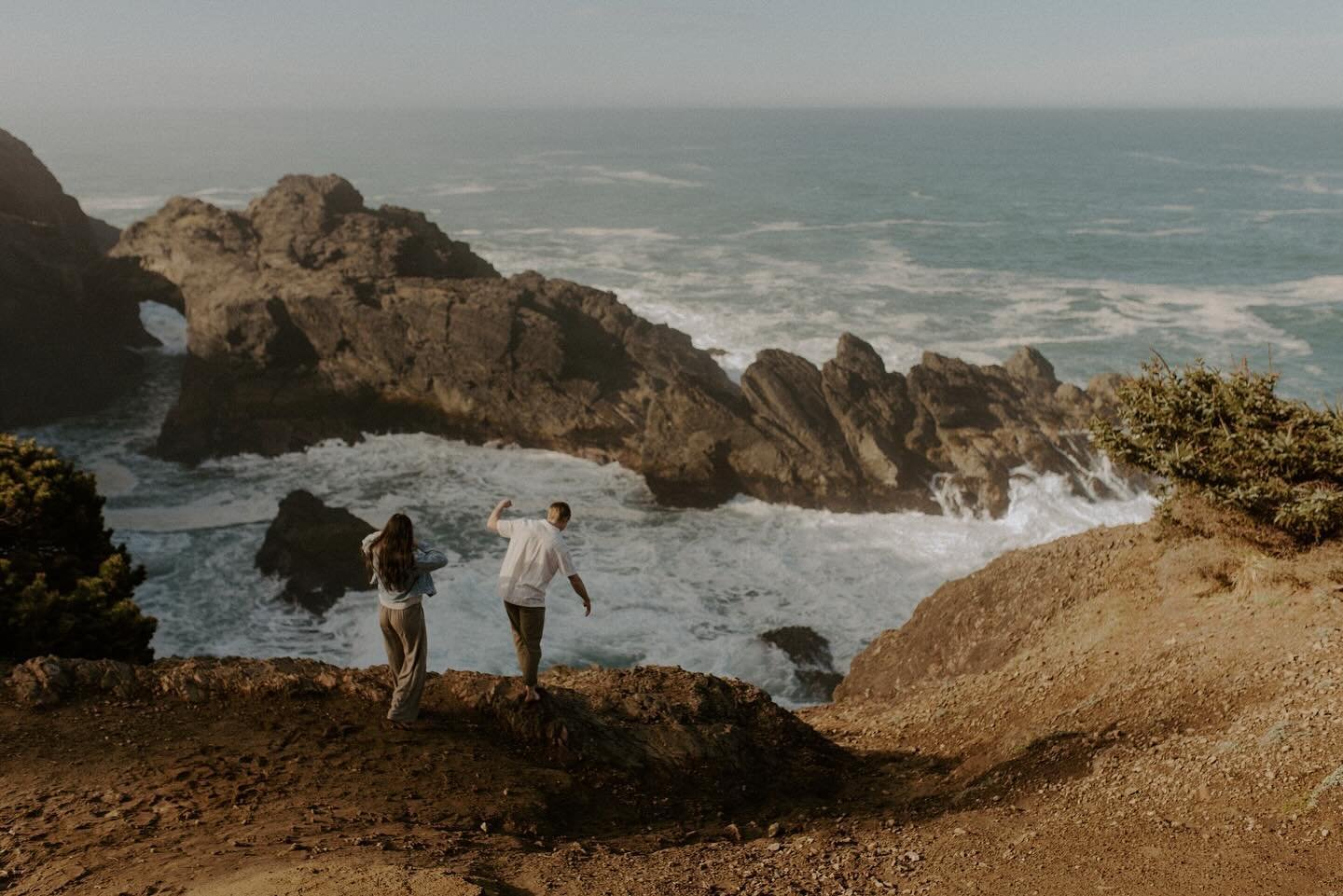 Oregon coast, you have my heart! 🫶🏼
&bull;
&bull;
&bull;
#oregoncoastphotographer #oregincoastengagementphotos #oregoncoast #oregonphotographer #oregoncoastelopement #oregoncoastengagement #oregoncoastfamilysession #oregoncoastengagements #jessicah