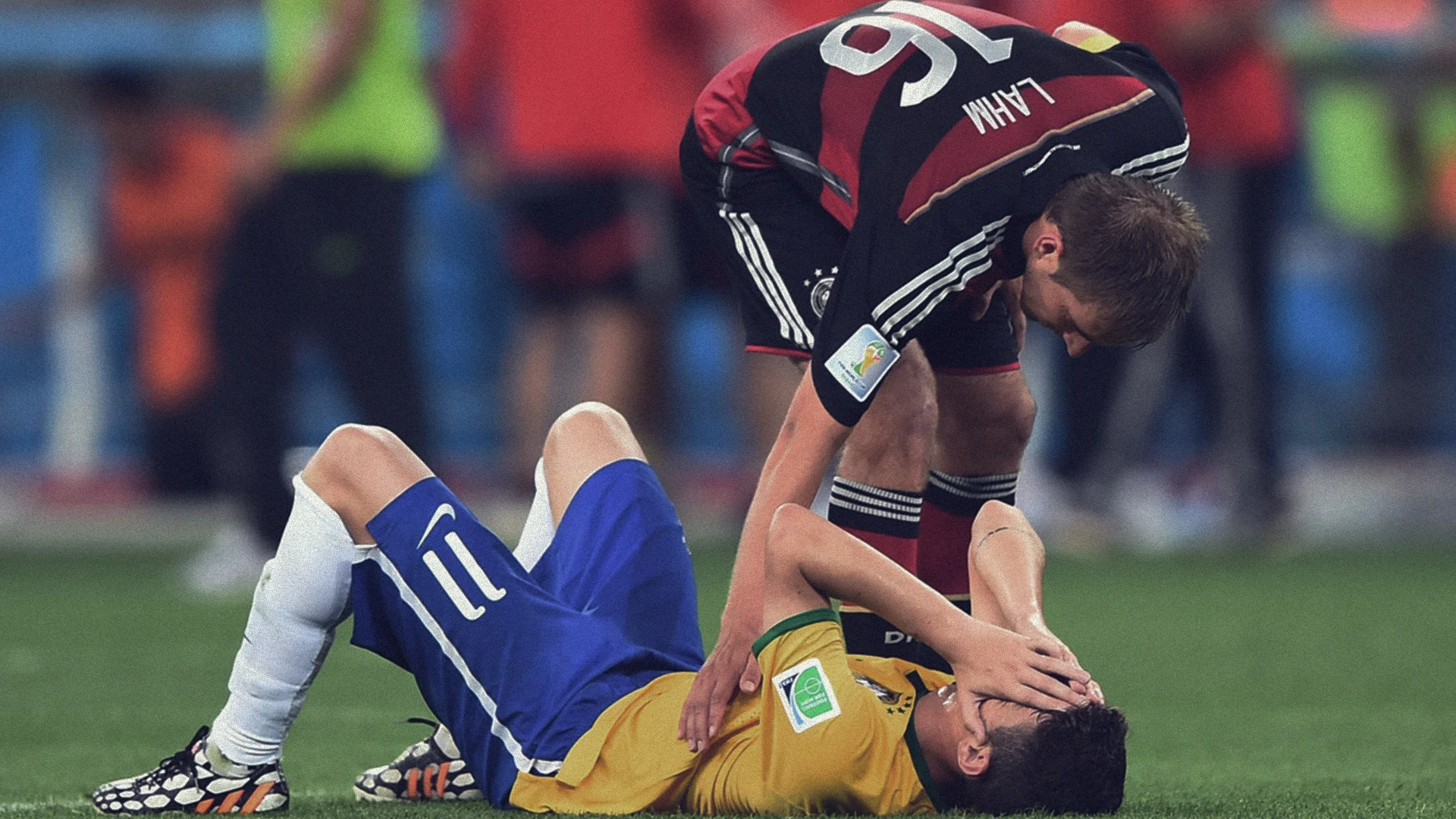  In the 2014 World Cup, in Brazil, Germany defeated Brazil by 7x1. This event shoked the whole country. Now, Brazil beat Germany in the preparation games for the Russia World Cup. And has returned to be the Number 1 team of the FIFA’s ranking. 