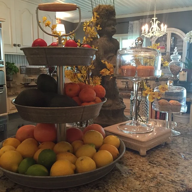 I love setting out all the fresh produce so my family can just grab what they want and go! Loving this three tiered piece for everything from fresh produce to cupcakes at a baby shower!! Happy Monday everyone!!