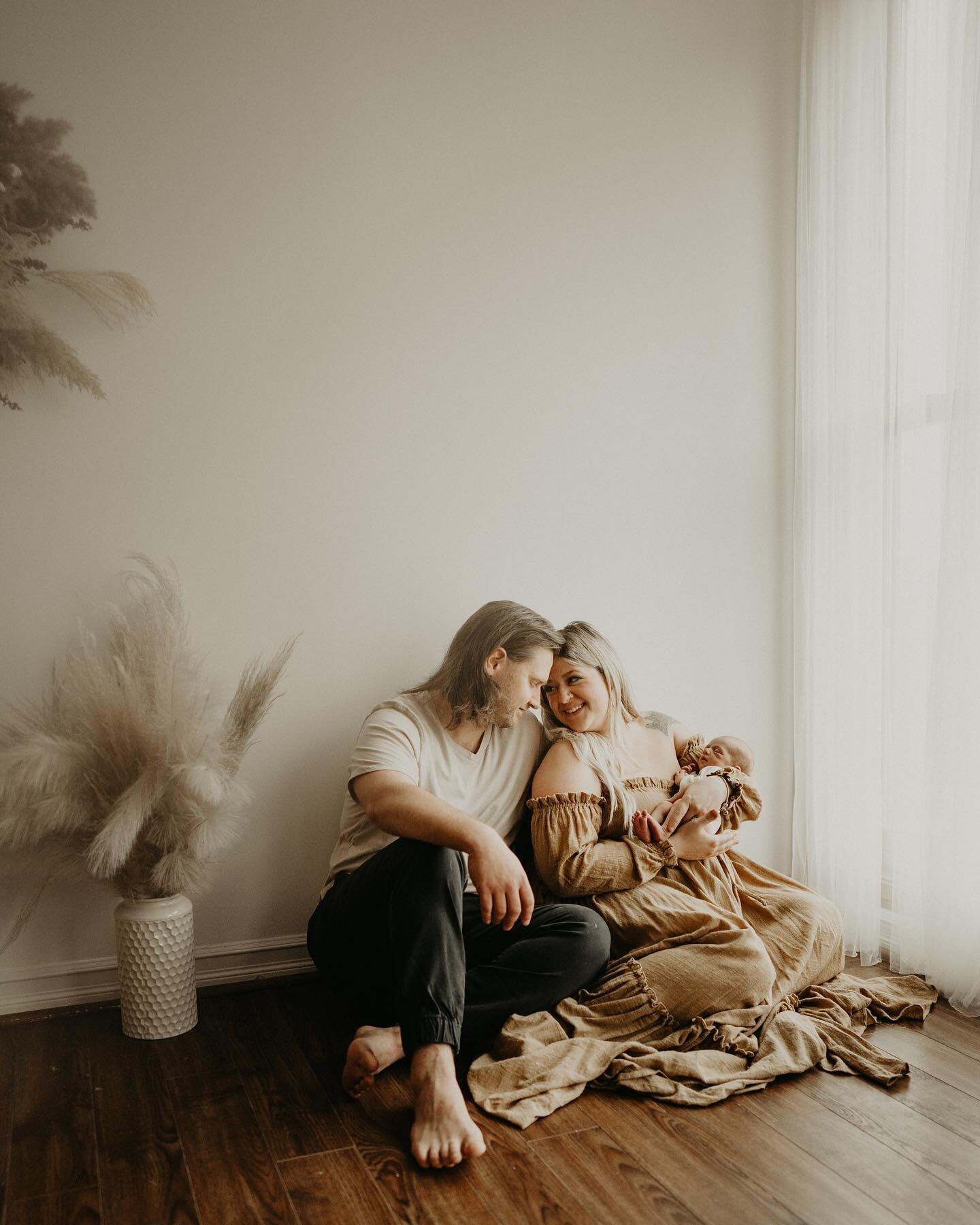 Just add baby!  A little match up of photos from their newborn and maternity sessions!!!🥰🥰🥰
.
.
.
.

michigan:
#familyphotographer&nbsp;#metrodetroitphotographer&nbsp;#metrodetroitphotography&nbsp;#metrodetroitfamilyphotographer&nbsp;#detroitfamil