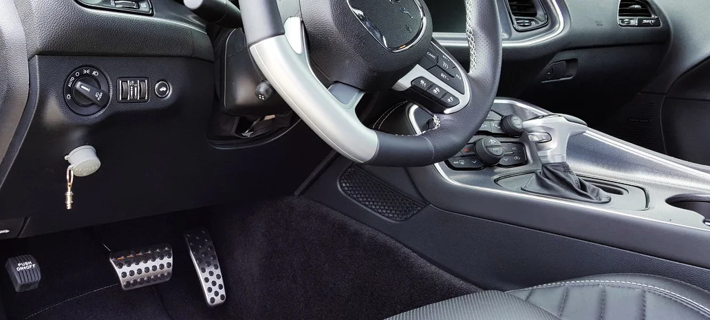 RAVELCO_antitheft_device_installed_in_dodge_challenger.jpg