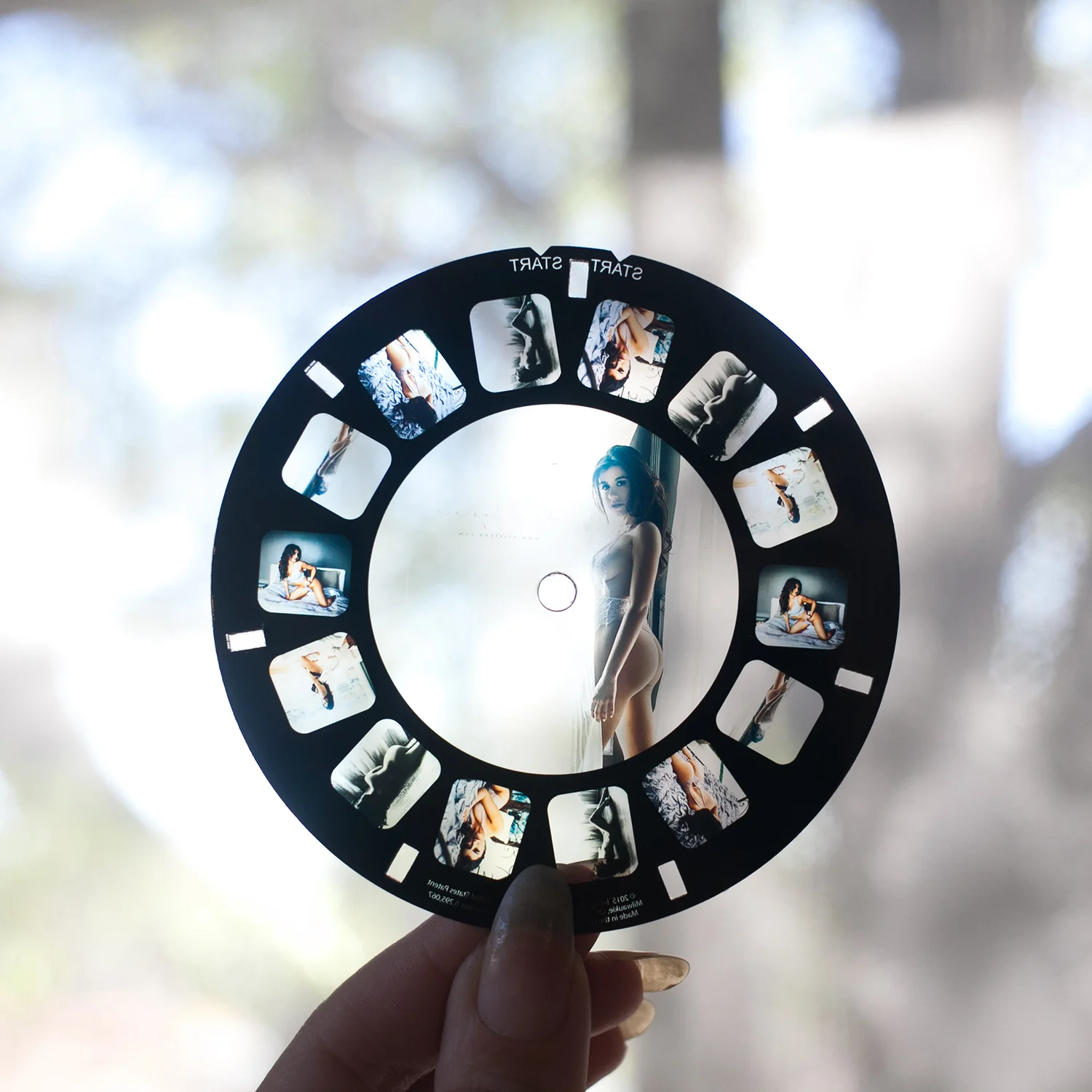 THE PLAYFUL - VINTAGE VIEWFINDER