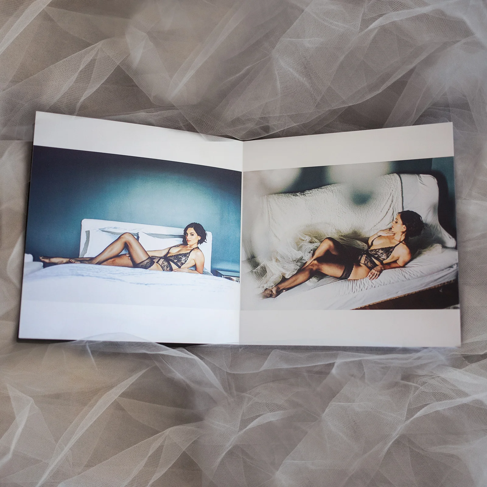 THE BOMBSHELL - LITTLE BLACK BOOK