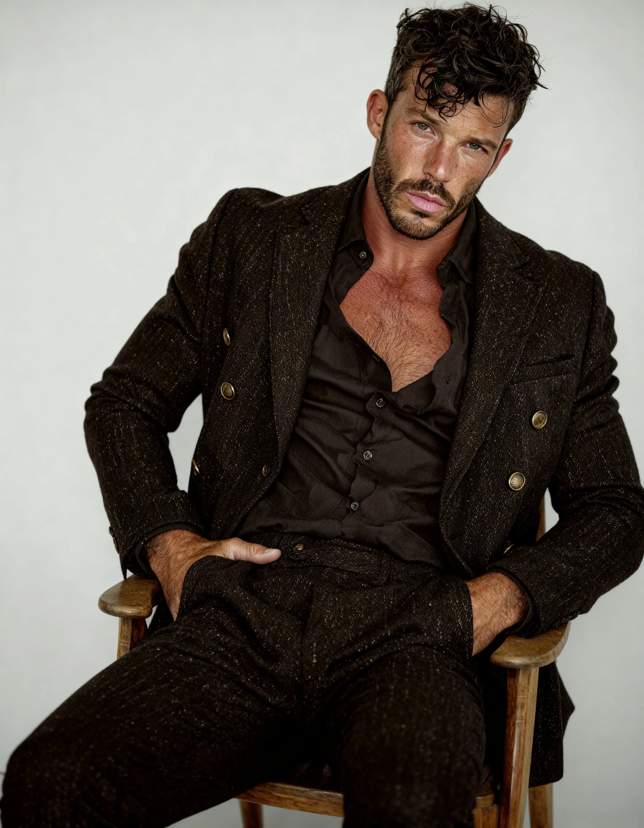 magnific_foto-plano-medio-modelo-c_J9fdCdvOq4.jpg