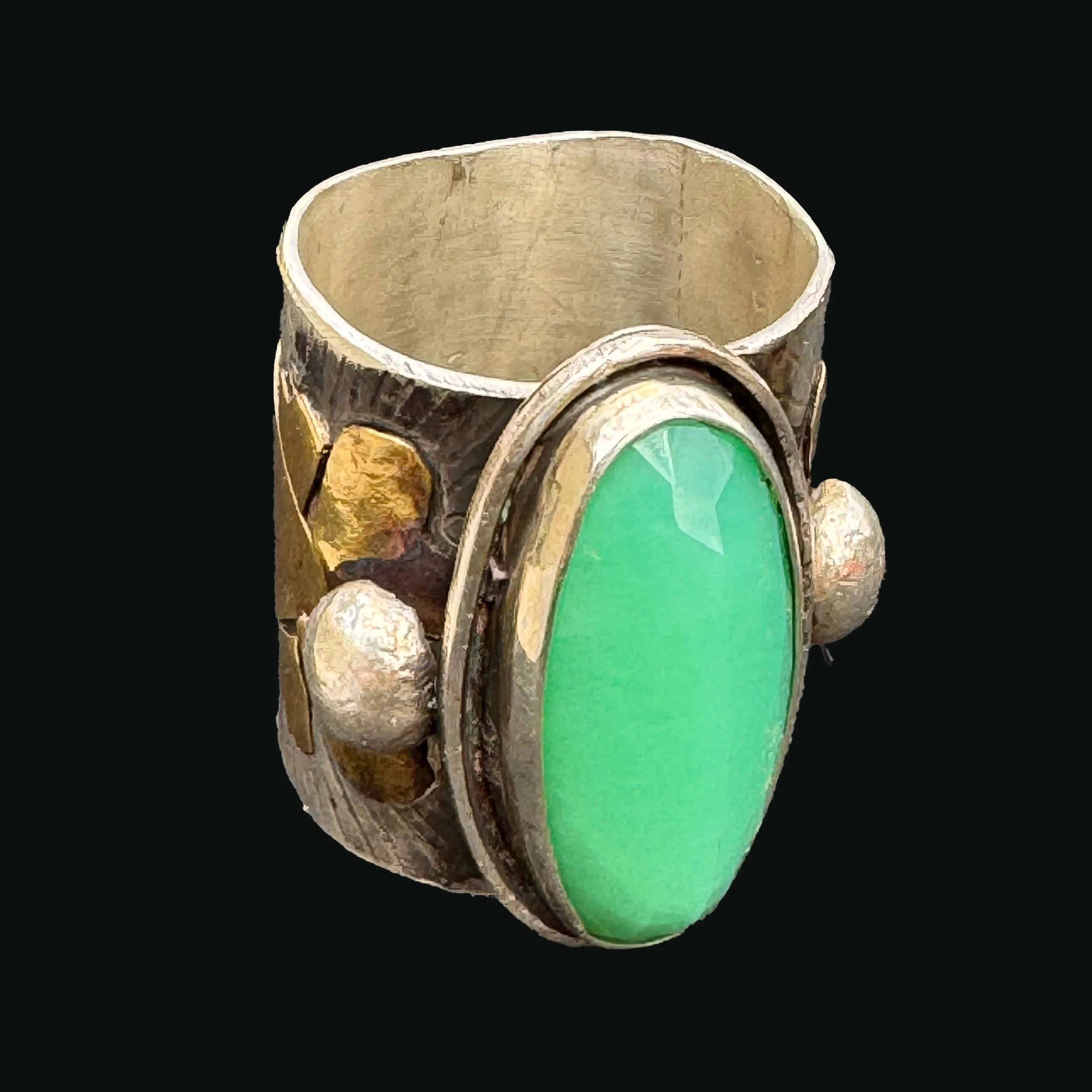 green chrysoprise ring 5.jpg