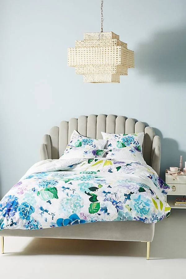 Anthropologie product illustrations by Melbourne based artist & Illustrator Sarah Hankinson. 