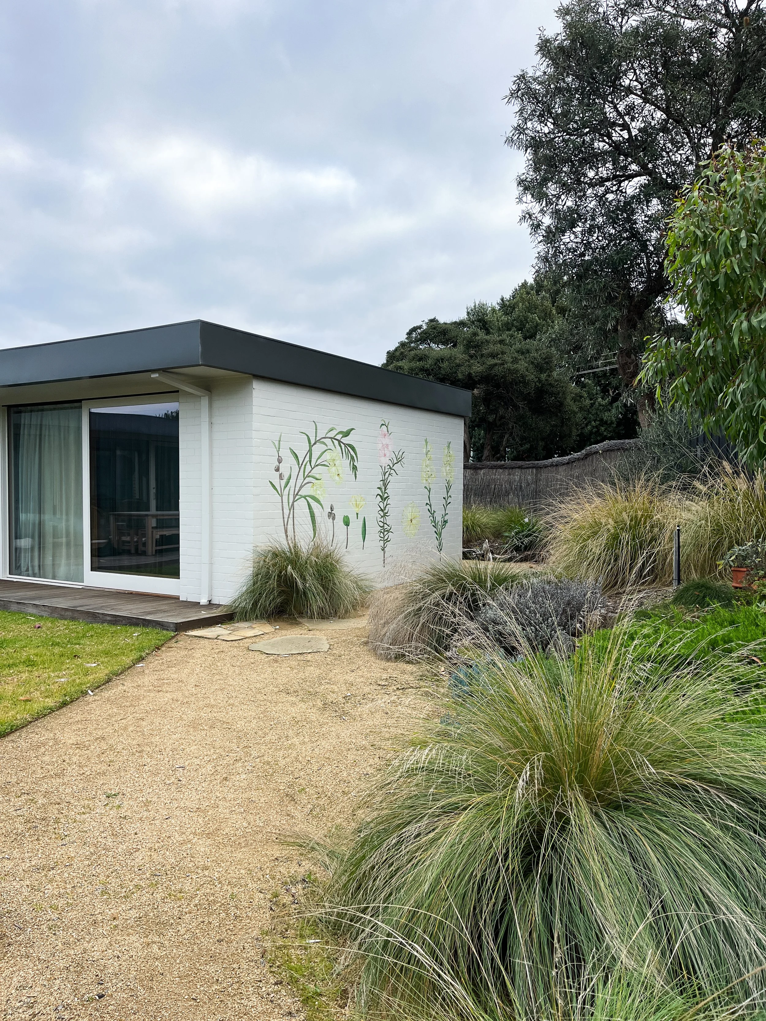 Sarah Hankinson_Moonah Botanical Mural 17.jpg