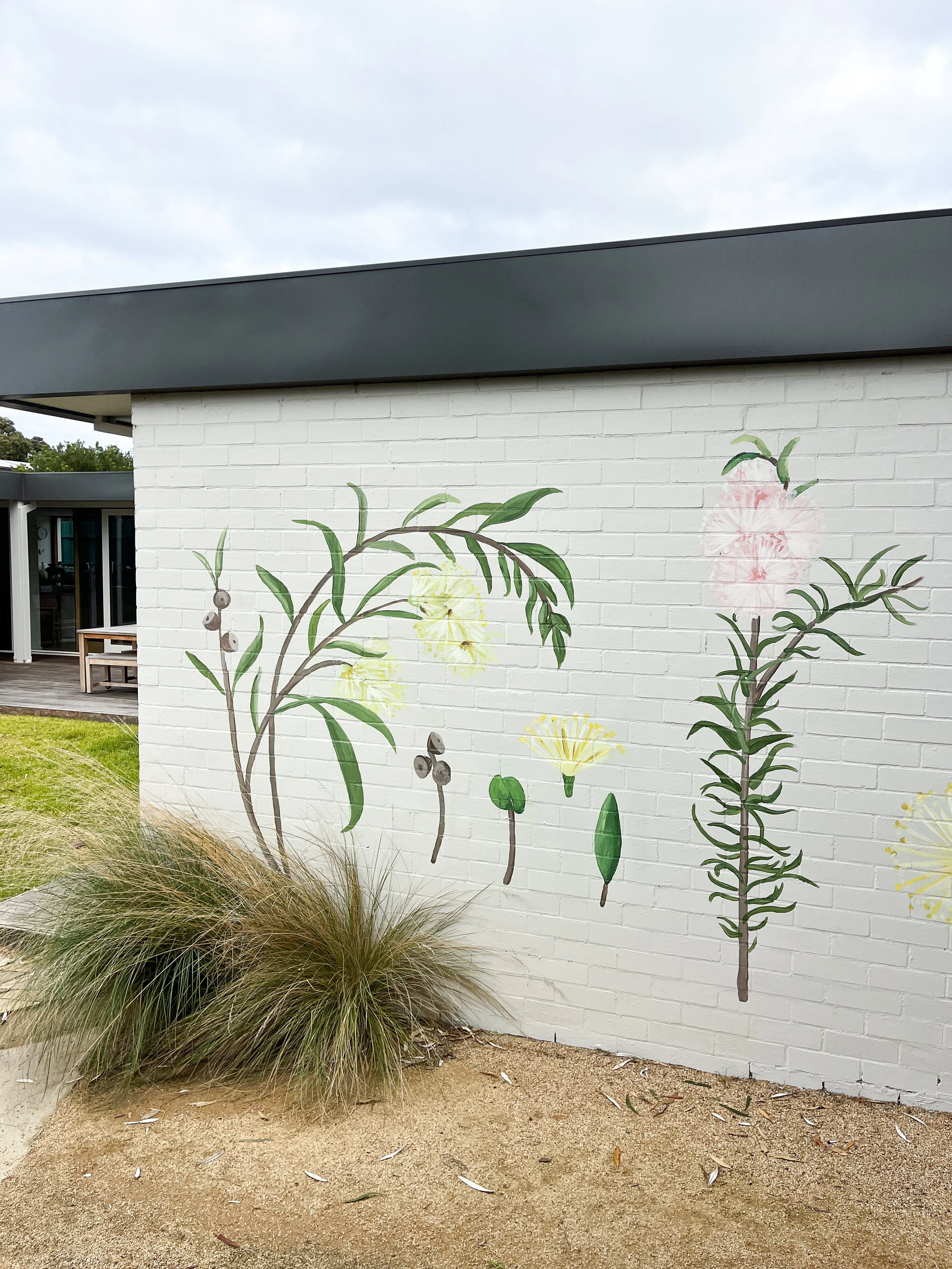 Sarah Hankinson_Moonah Botanical Mural 14.jpg