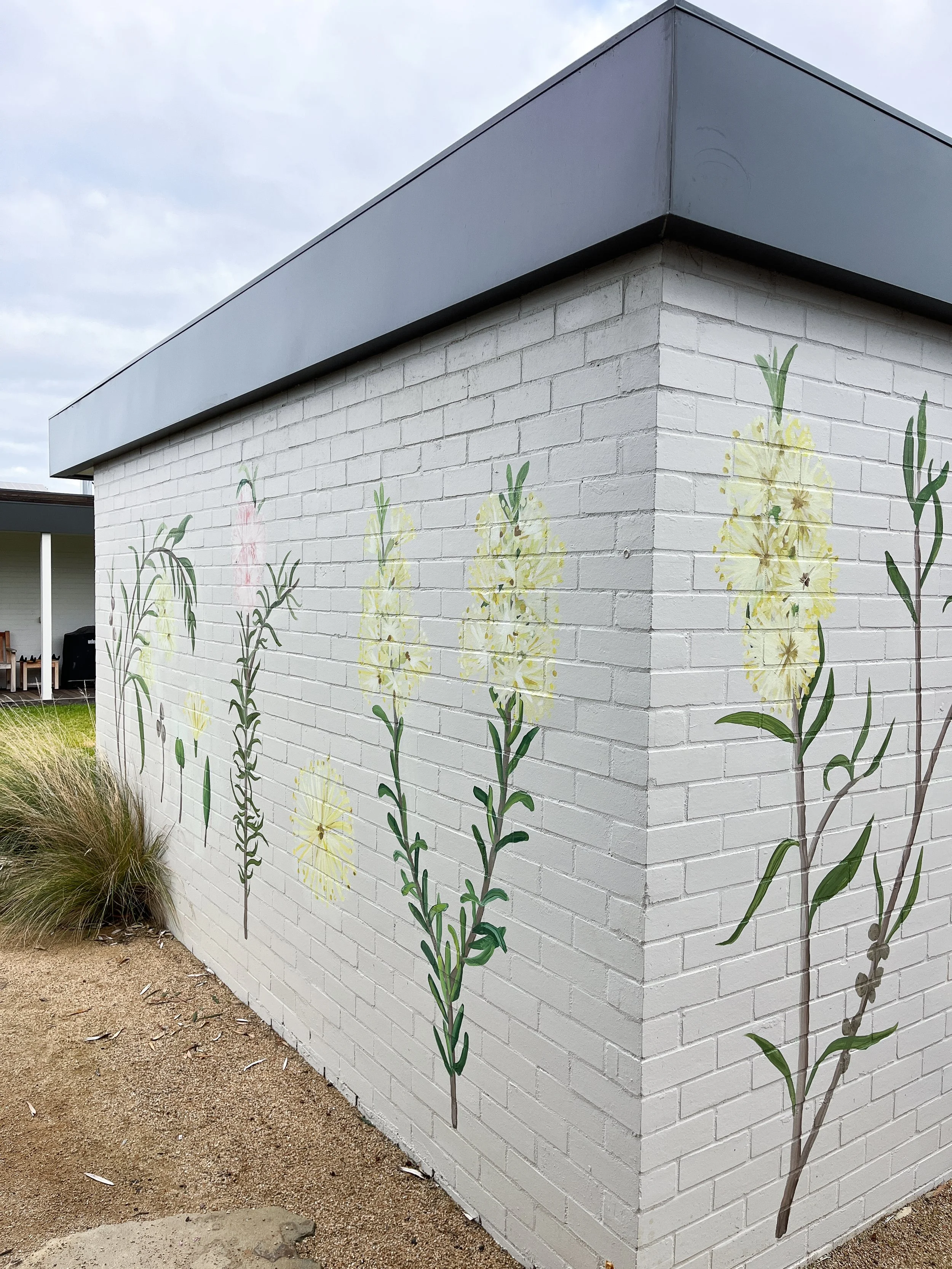Sarah Hankinson_Moonah Botanical Mural 11.jpg