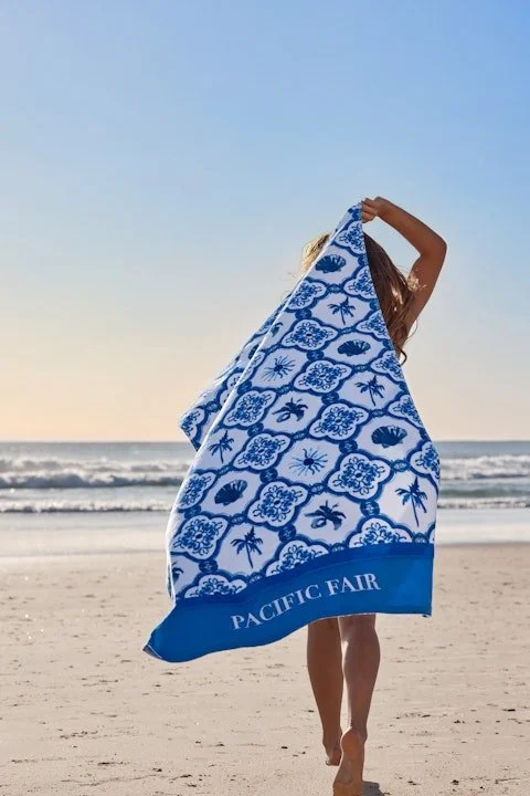 sarahhankinson_pacific far event artwork and illustration pattern design32.JPG