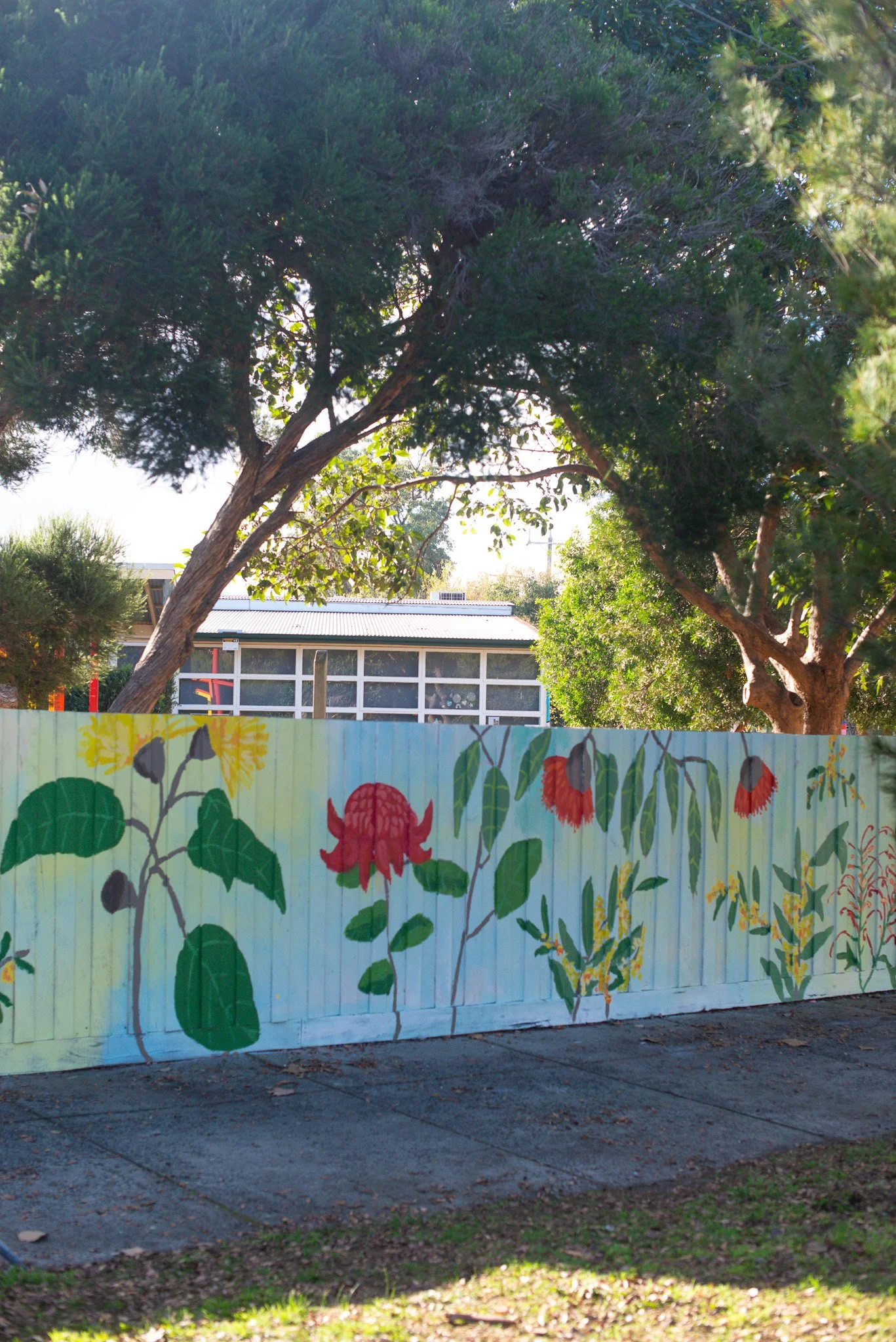 Sarah Hankinson Botanical Mural Art Incusion Schools Workshop Melbourne64.jpeg