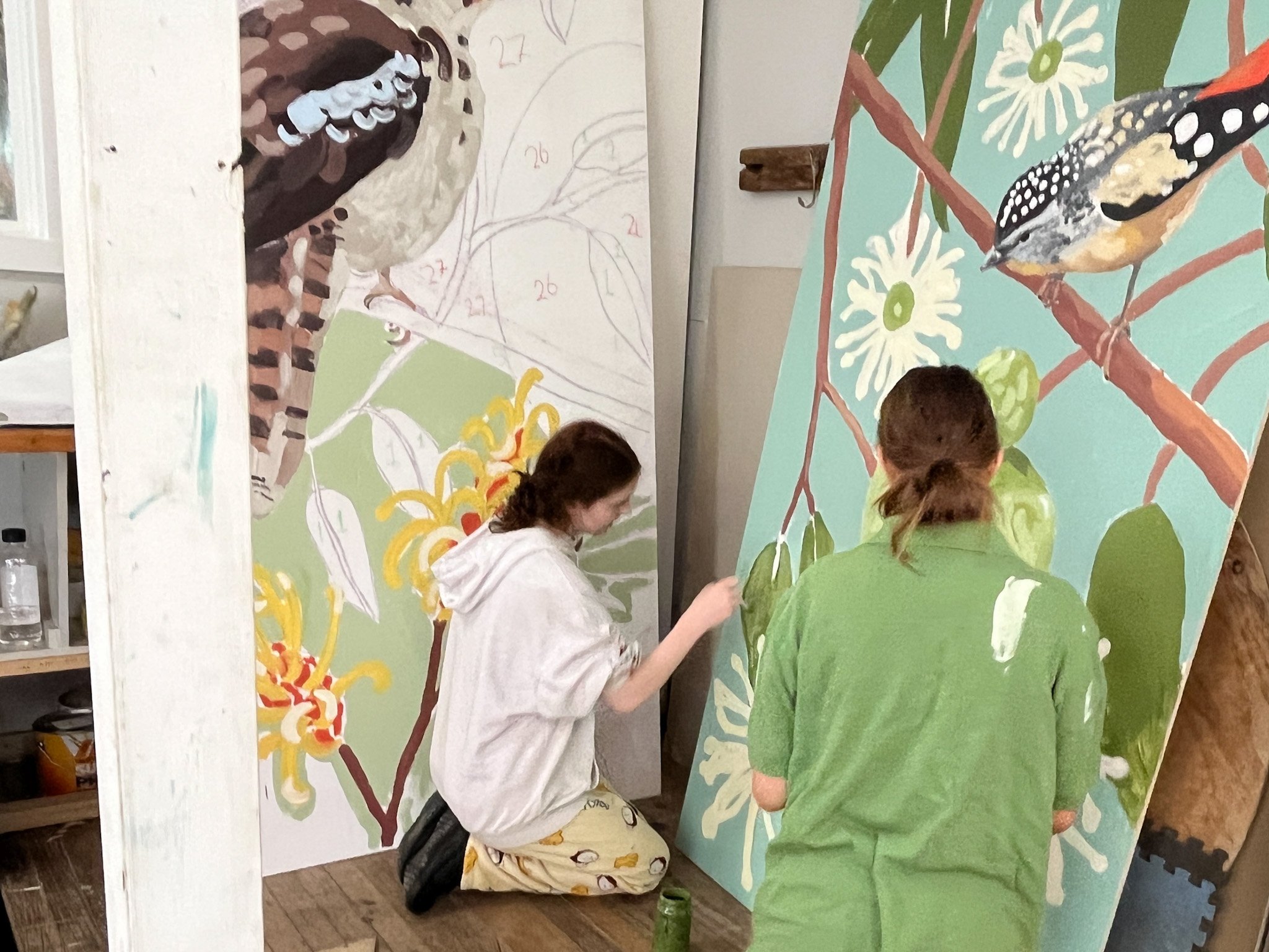 sarah hankinson school art incursion mural 2.jpg