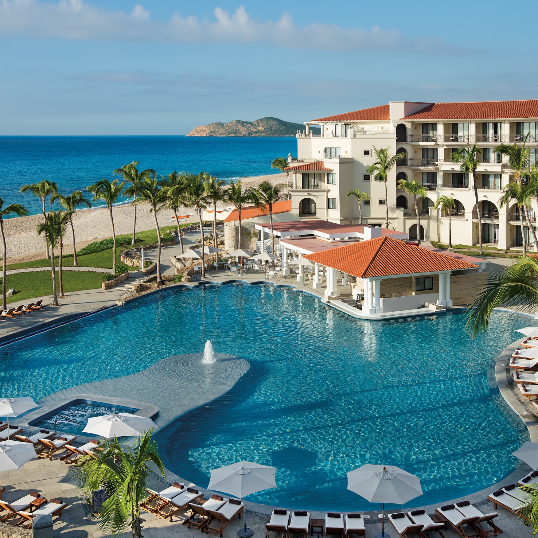 NOW Larimar Plaza