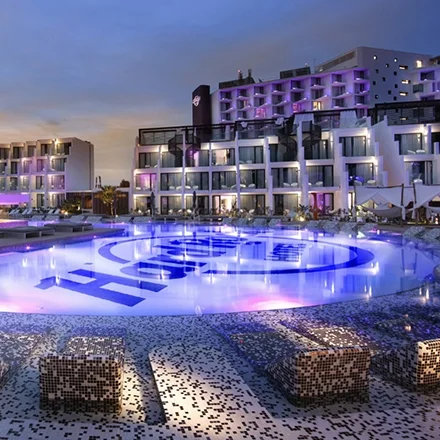 NOW Larimar Plaza