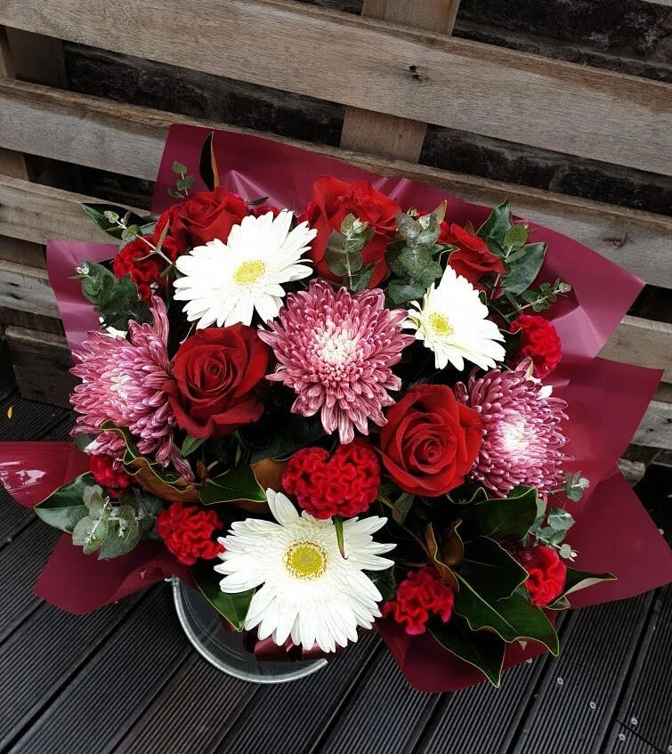 Christmas Bouquet 1.jpg