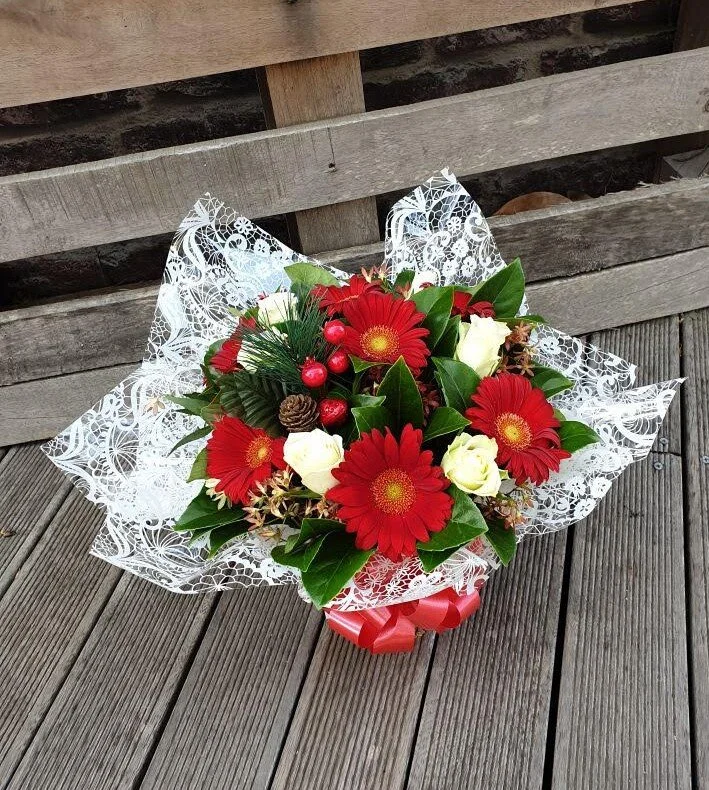 Christmas Posy Box 1.jpg