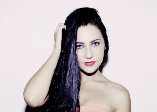 110313150926larissa32.jpg