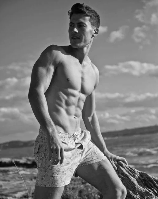 141016100806ollie2.jpg