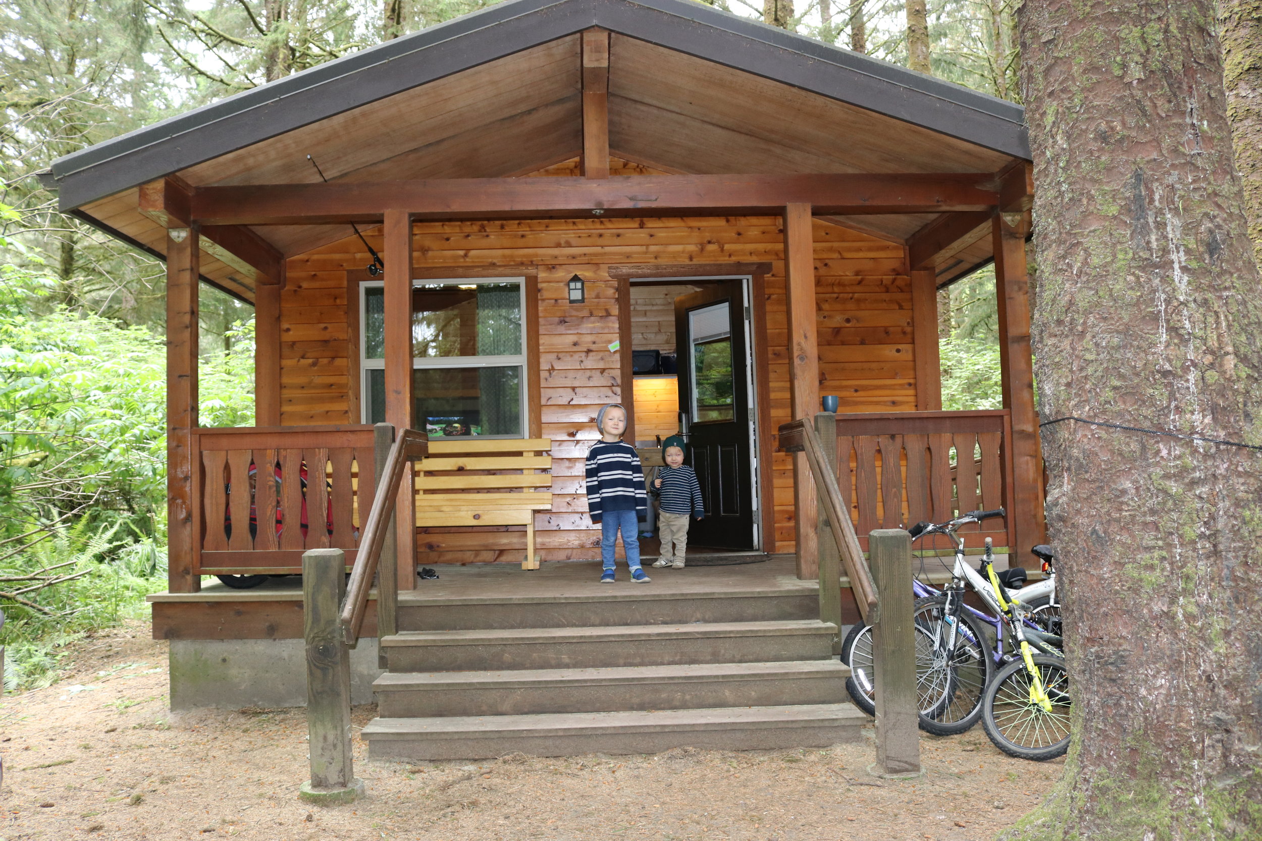 Cabin Camping in Fort Stevens, OR —