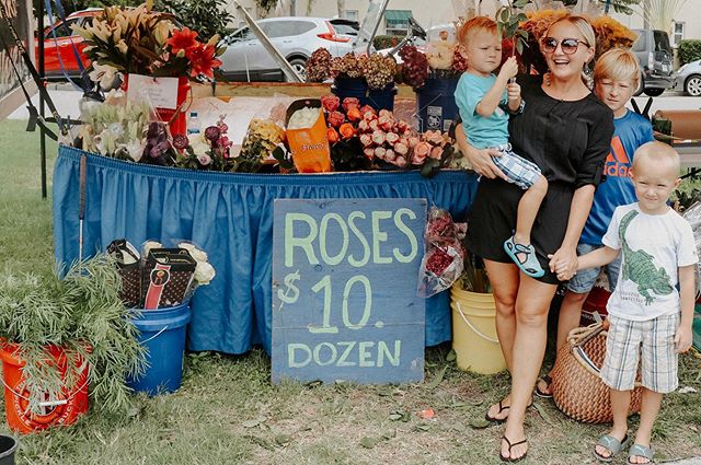 I love love love farmers markets! For the most part to save money on produce. And I love to get out and walk and meet farmers and local artisans and talk about their products and businesses ❤️ I love the boys to hear their stories as well because mos