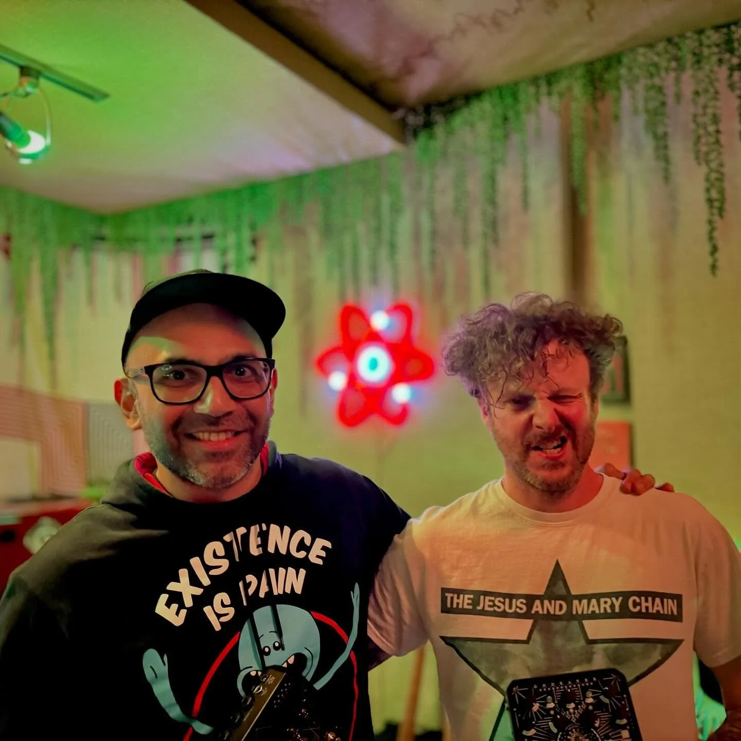 Super cool hang with Aditya from @animalfactoryamps at Slamdance Cosmopolis today. Got to try out the newest version of the #godeater and the new #ozimandias. Both absolutely killer. If you wanna know what the godeater sounds like you&rsquo;re hearin