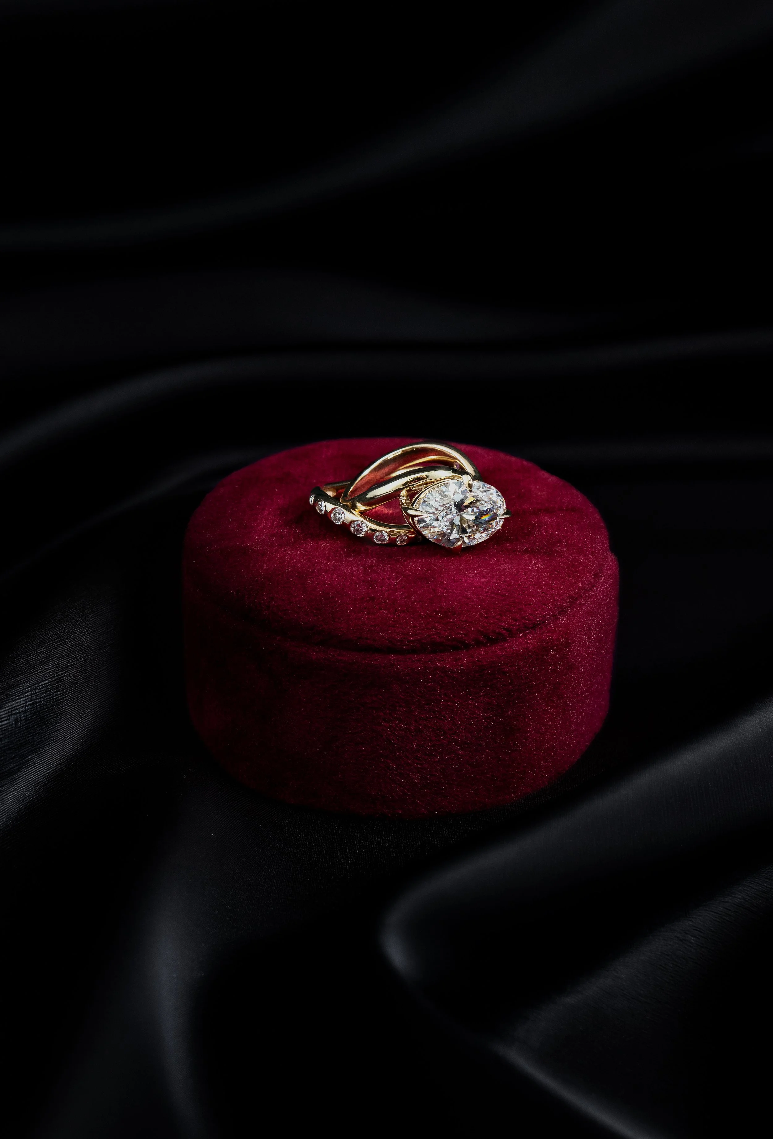 east to west oval diamond ring_generated background_ver2.jpg