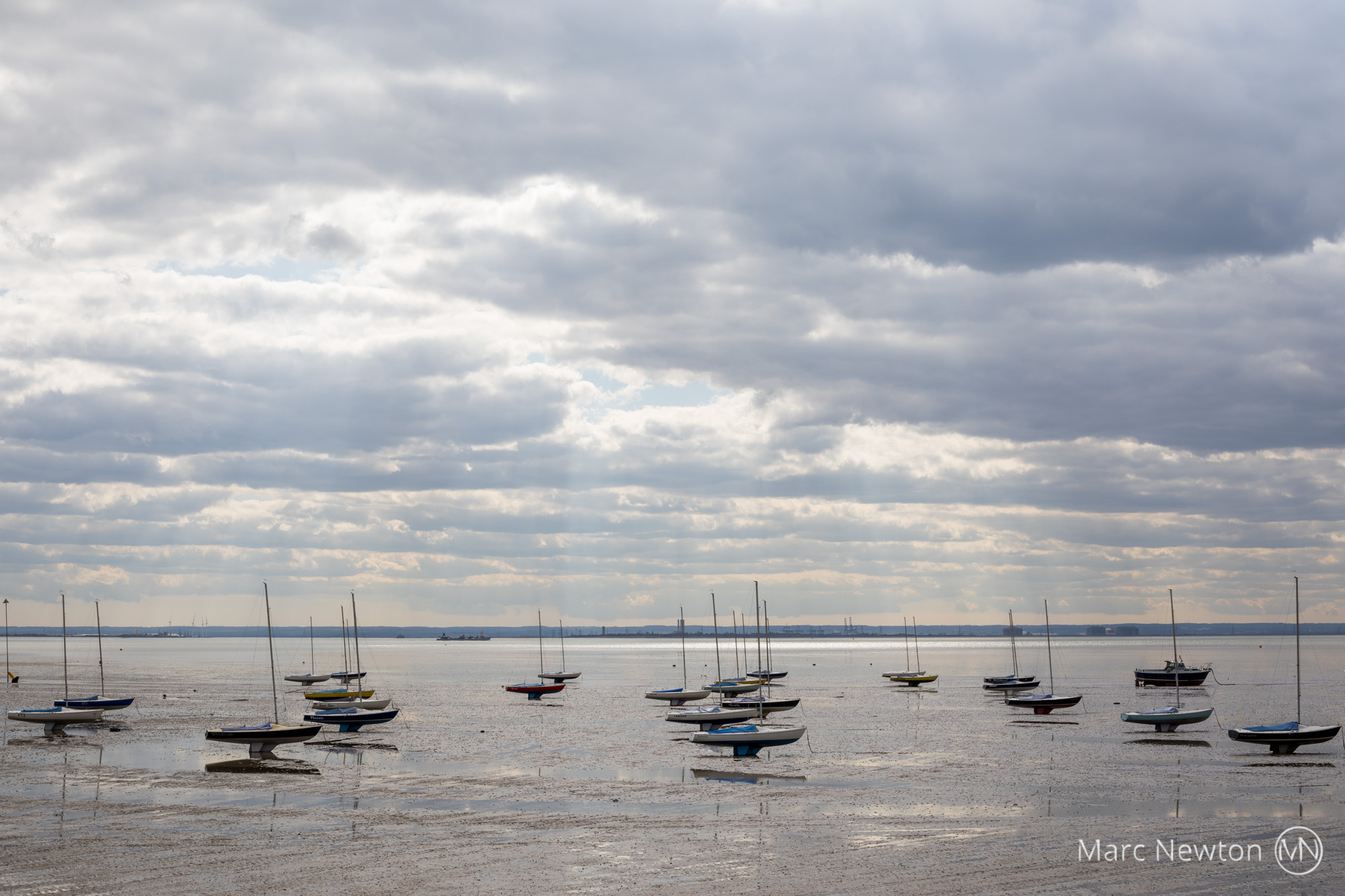 Sailing boats_2000px.jpg