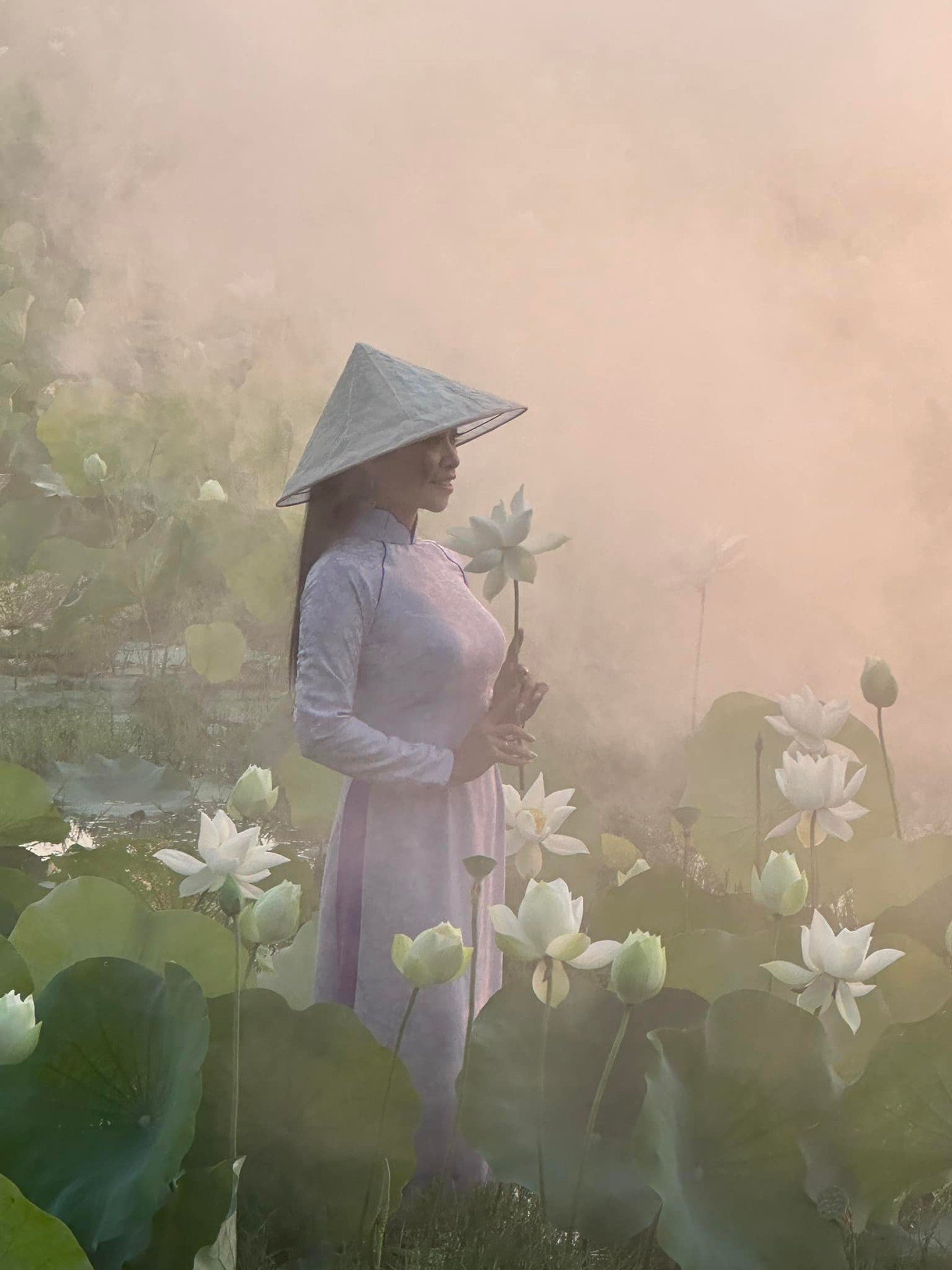 Stunning shot by member Georgina Mays @maysgeorgina capturing a beautiful misty morning in Vietnam!
Georgina writes, &quot;Picking lotus in the early morning mist!&quot;

Want to learn how to take better photos? Become a member today!--&gt; *Link in 