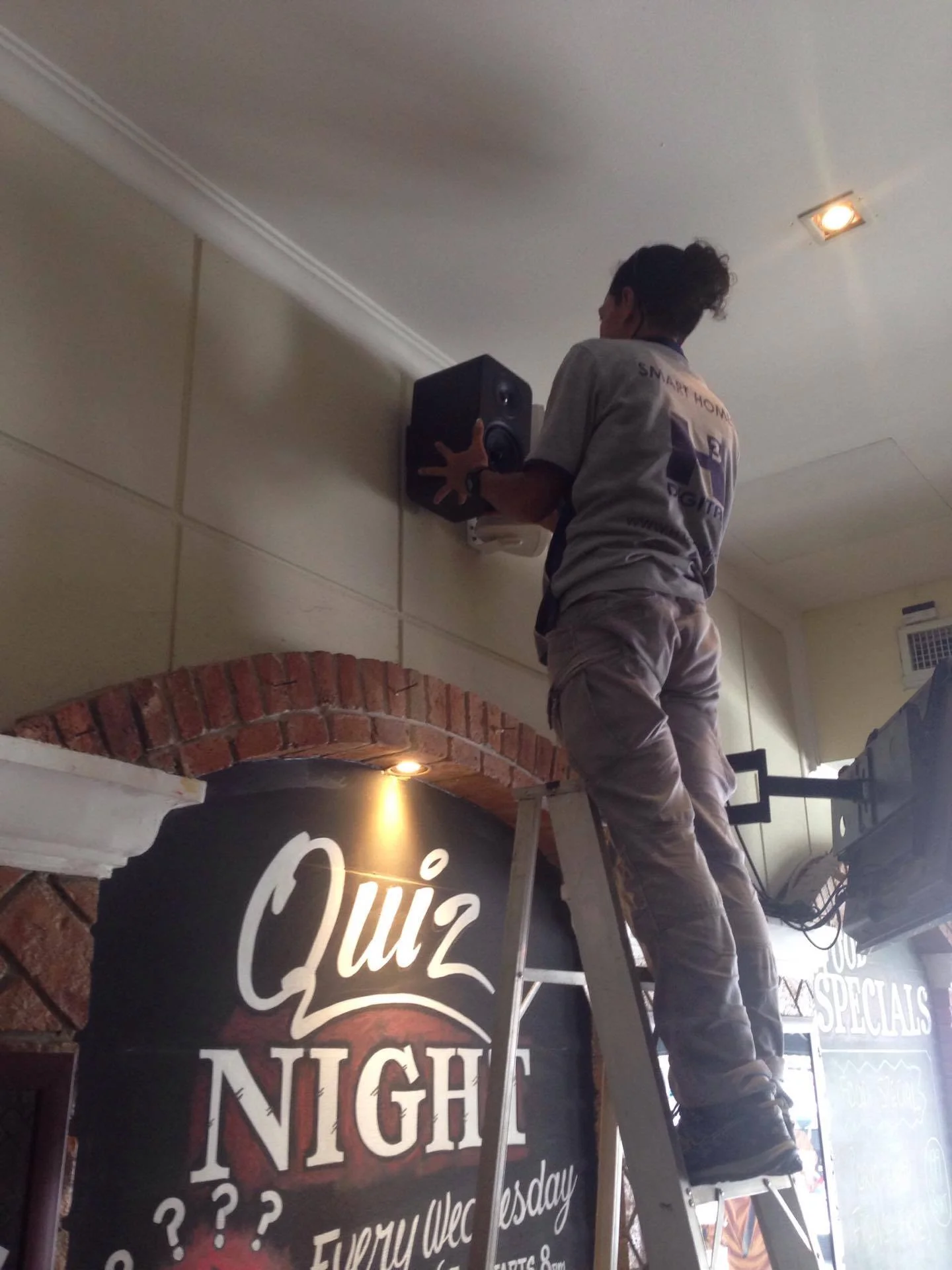 Peppers Famous Quiz Night!