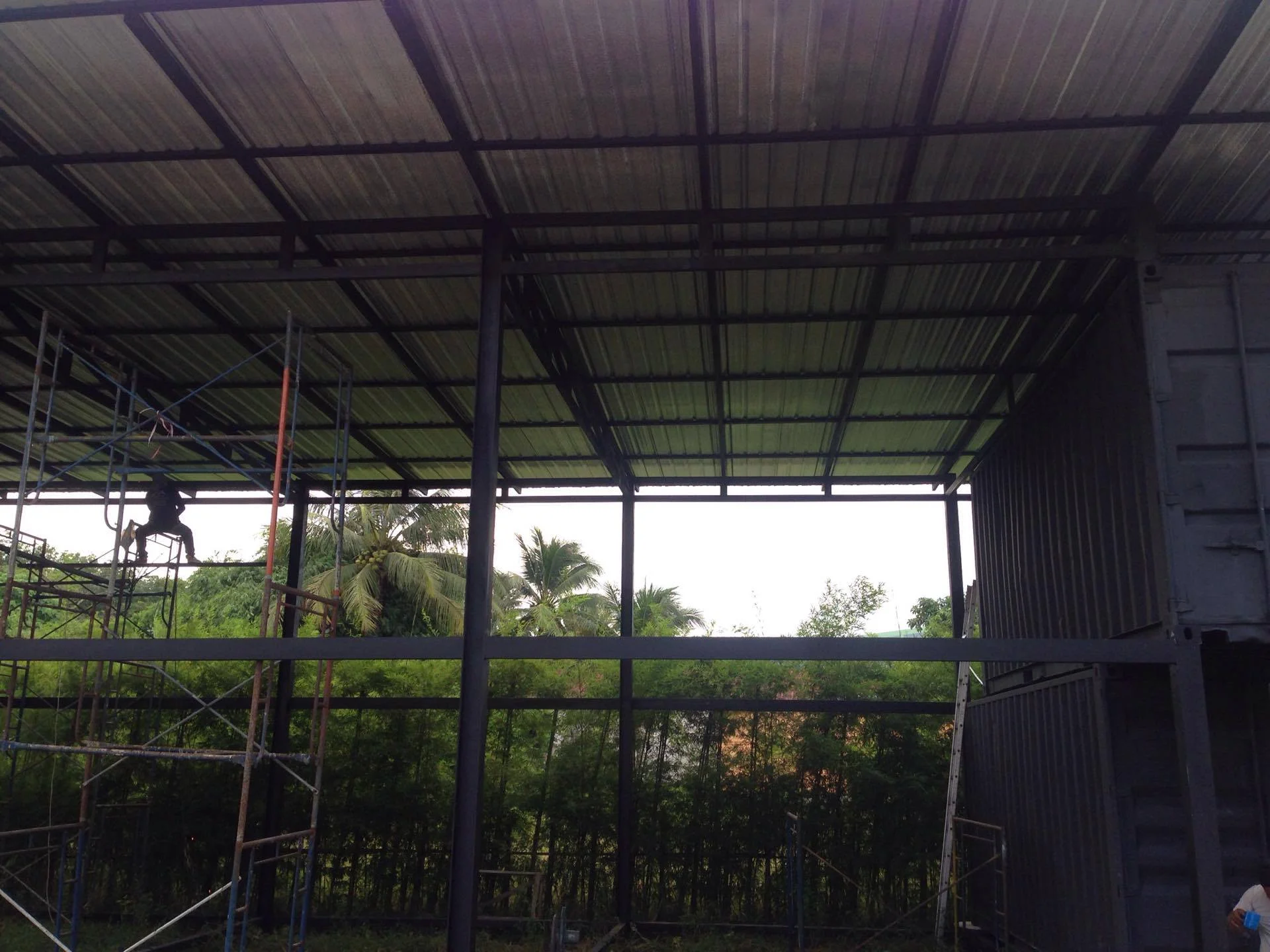 Structural Bracing for the Roof