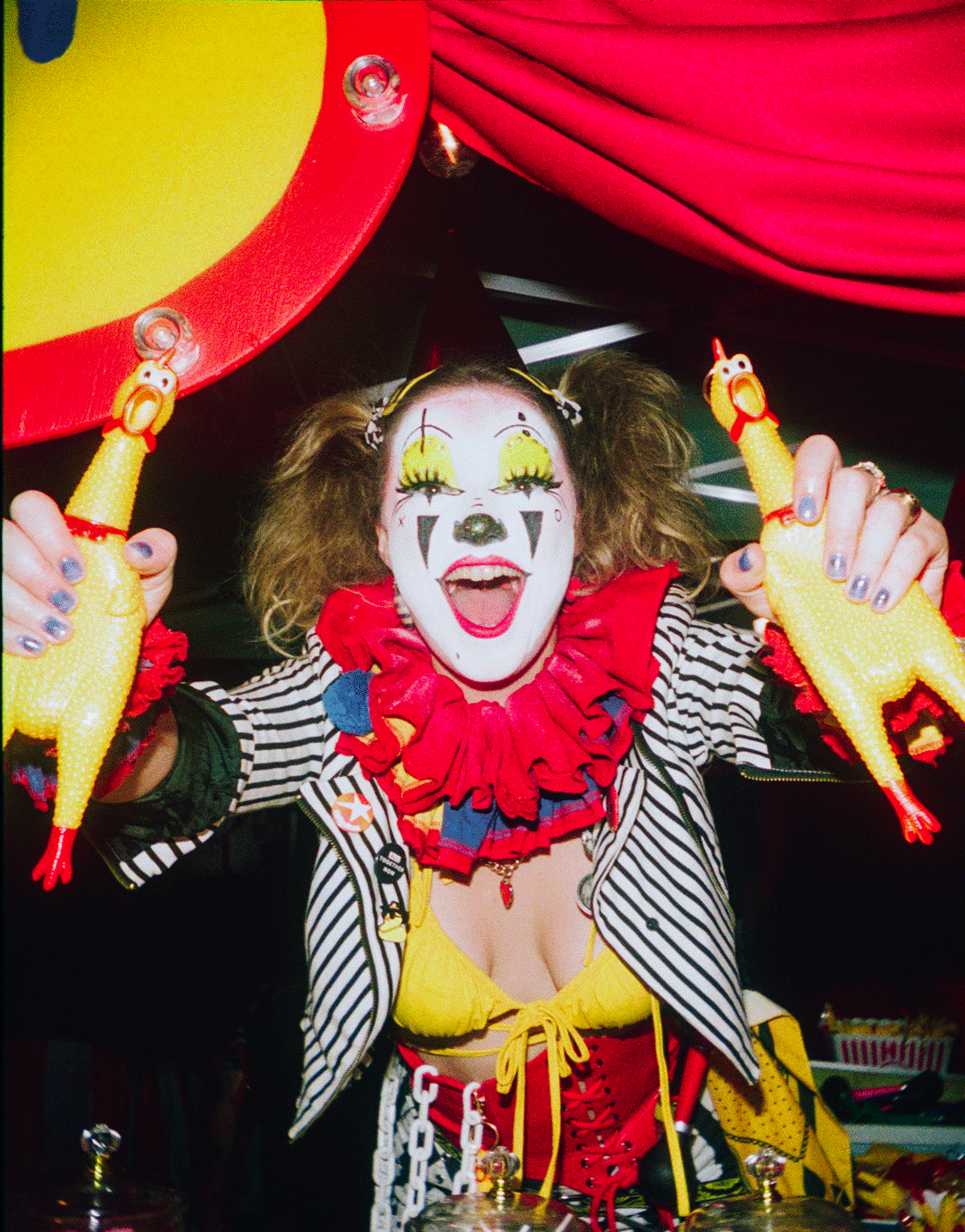 Chuckie-sleeze2.gif