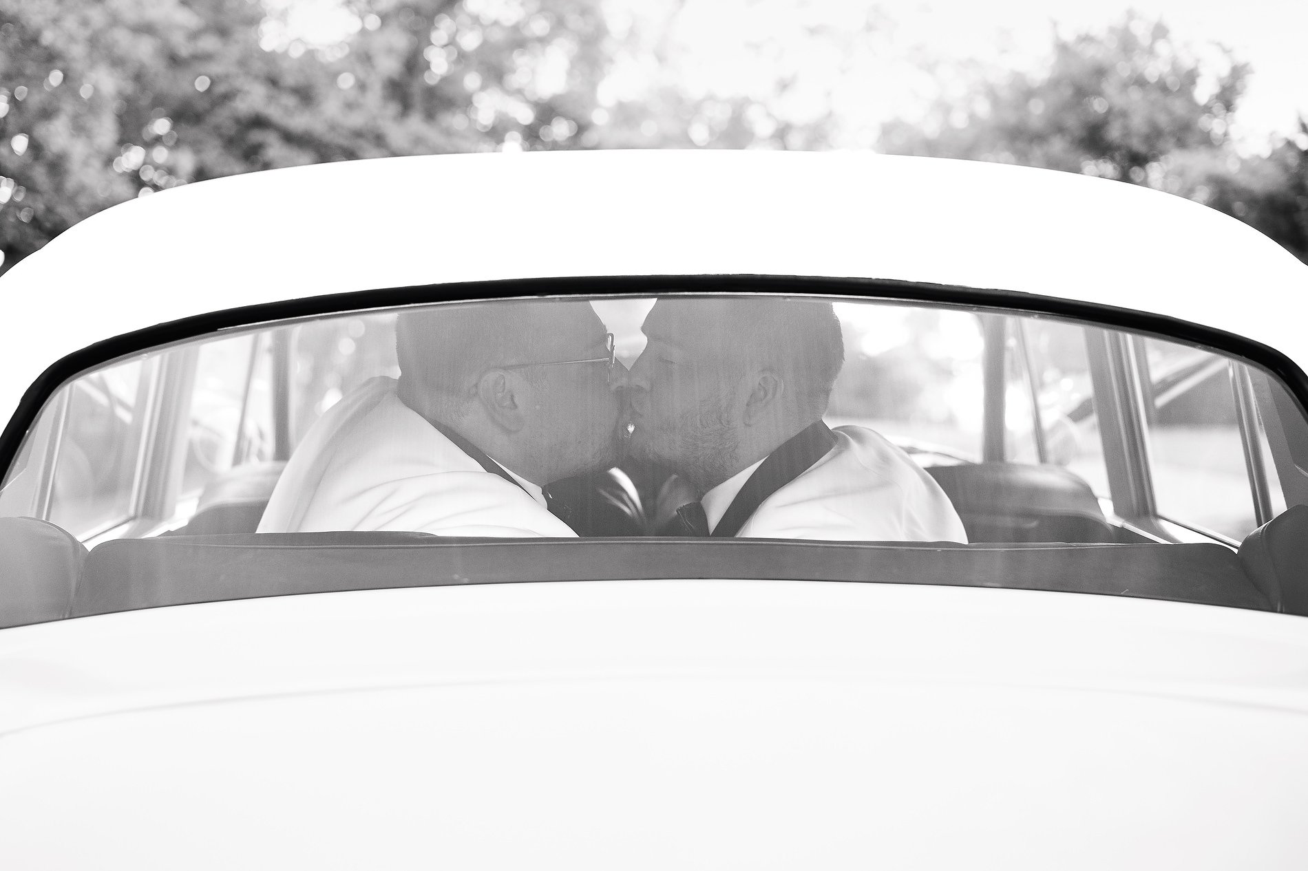 hawthorn house same sex wedding lgbtq wedding photographer kansas city claire ryser black and white modern wedding 062.JPG