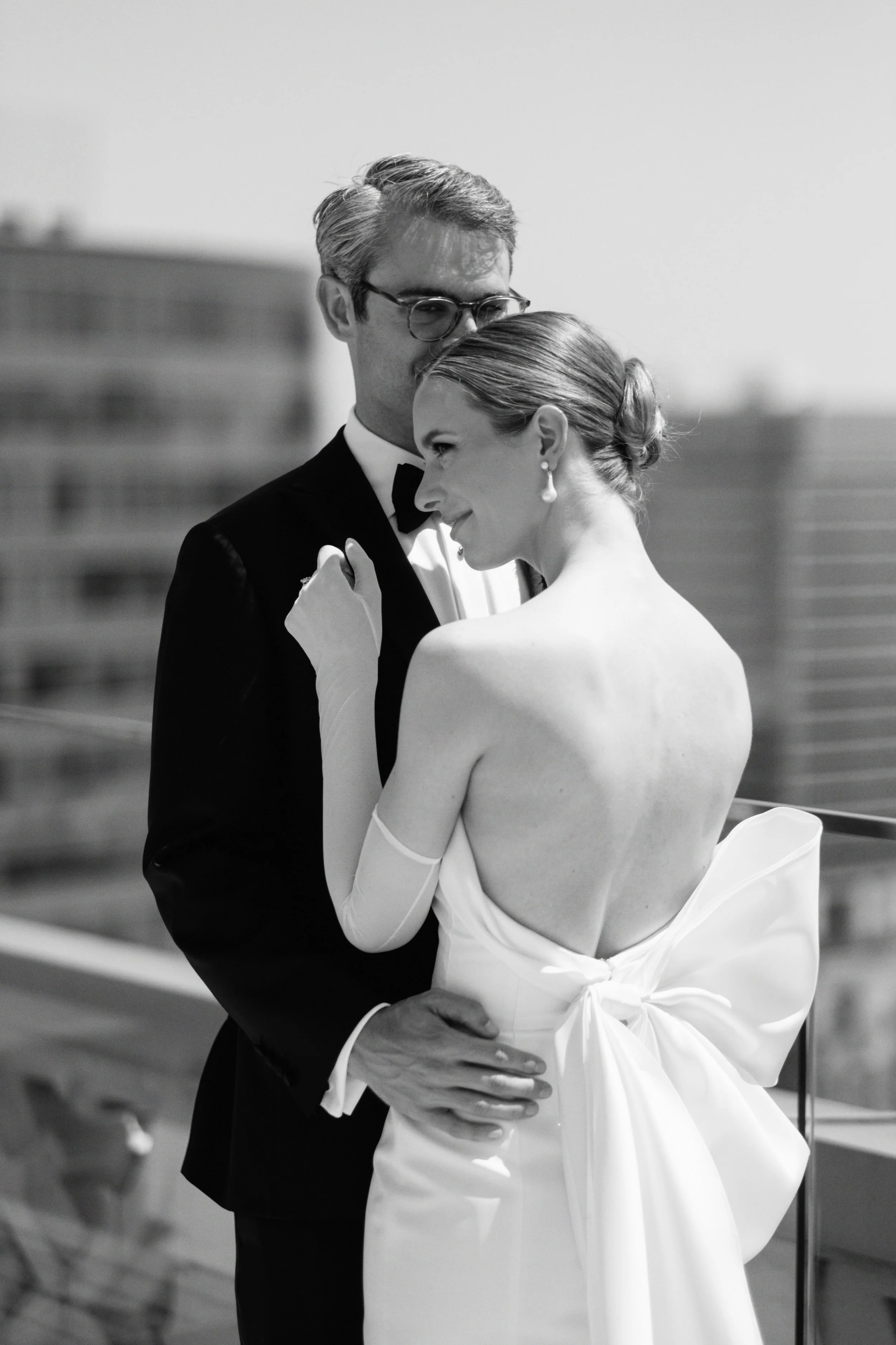 Hotel Kansas City Classic Wedding Day with Old World Charm and Elegance