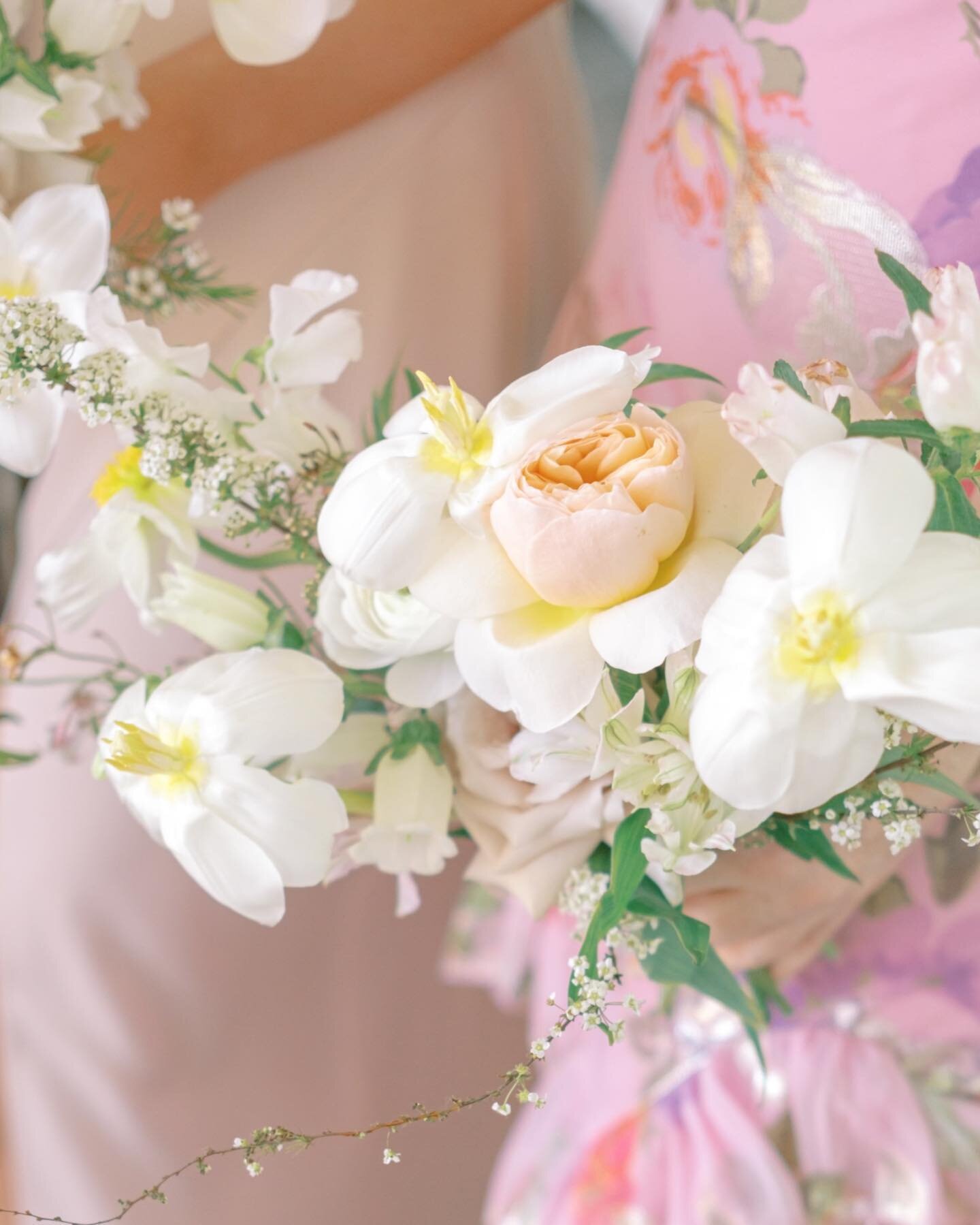 We are in the midst of winter here in the Midwest USA and I know we could all use a little dose of sunshine and warmth by way of these yummy, springy,  and joyful moments from this iconic day!

Grateful for these fabulous wedding pros:
Venue: @hotel_