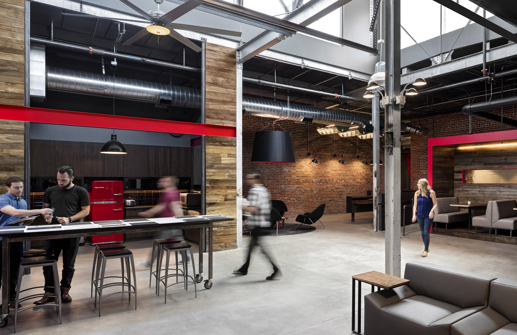 Motive Creative Studio - Workspace
