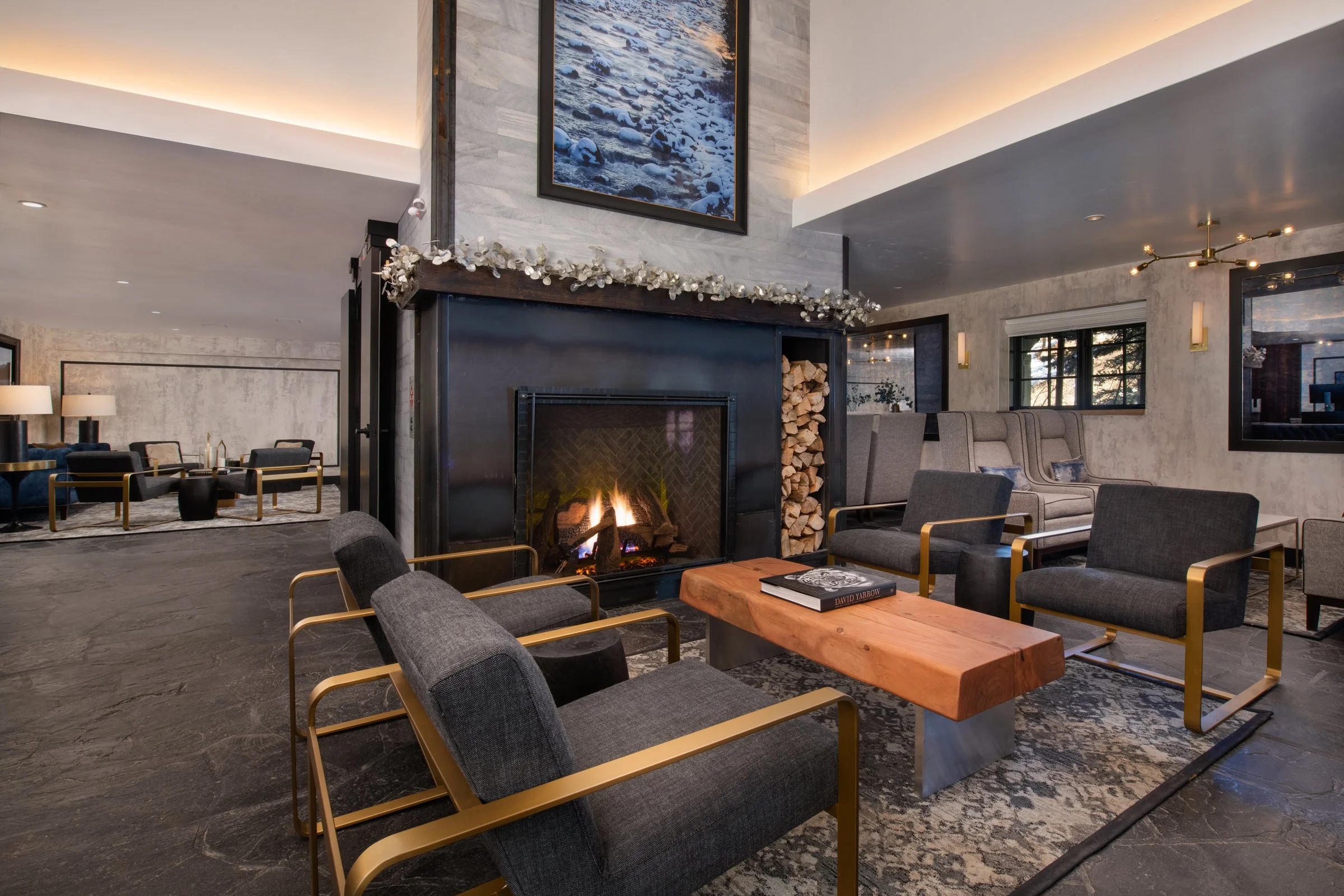 Lobby-Fireplace.jpeg