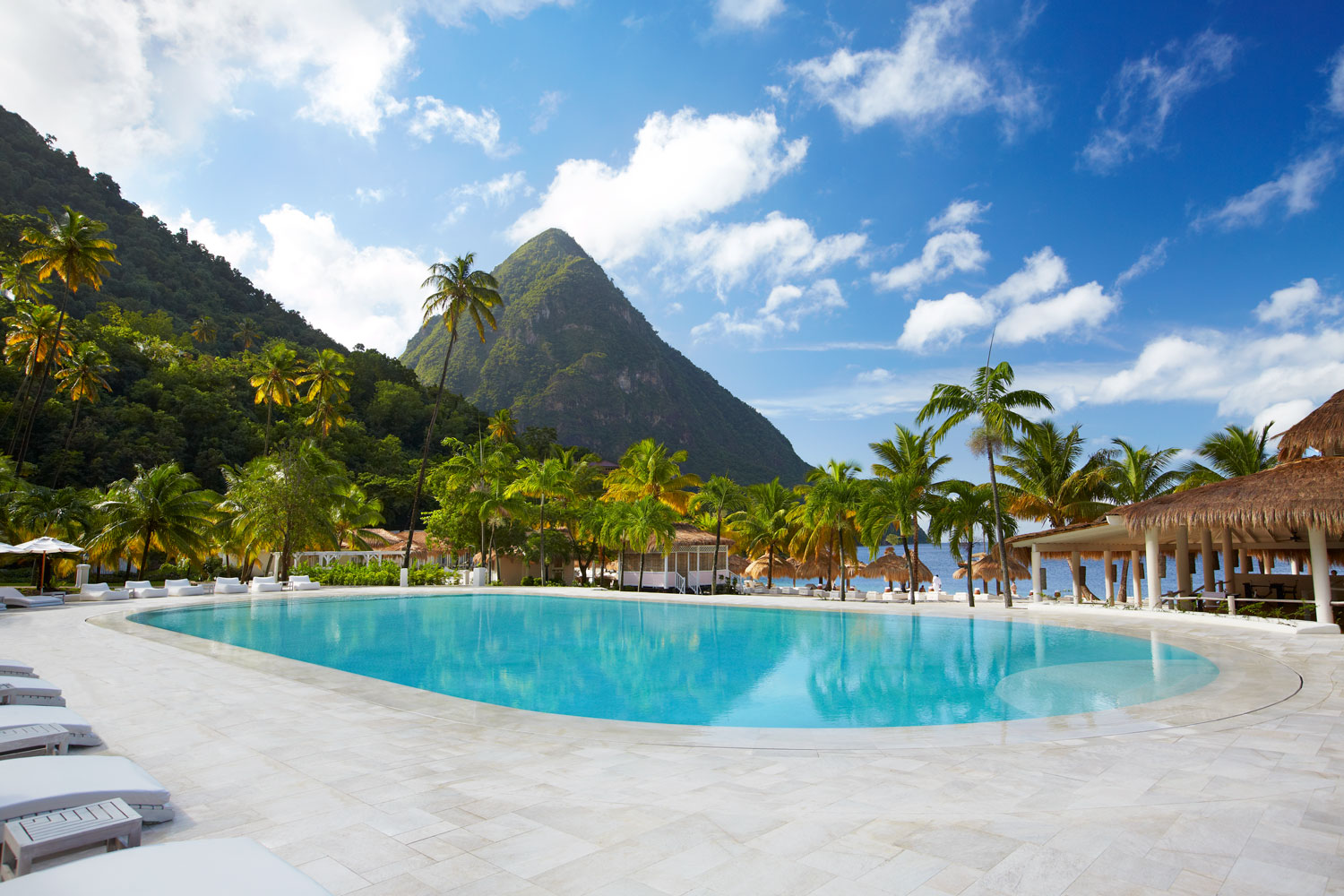 Top: Alexandra Spencer photo shoot, courtesy of 4thandbleeker.com / Bottom: Viceroy Sugar Beach Resort, St. Lucia (Icon Collection).