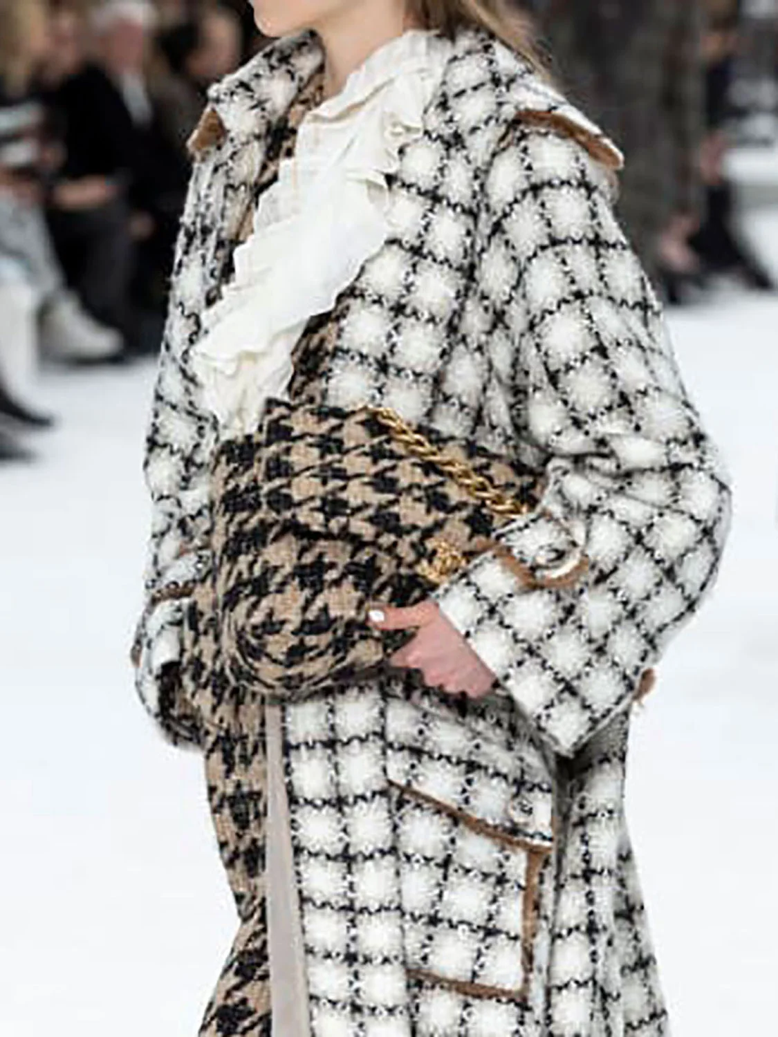 Tidlrs_Live_Luxury_CHANEL_Retrospective_4.2.jpg