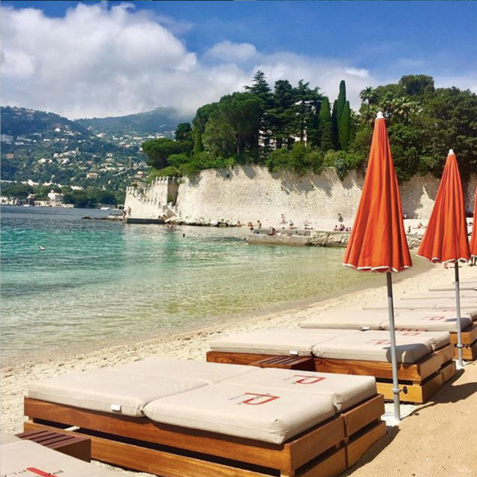 Passable_Beach_9_The_Ink_Collective_Inside_Ink_Pret_A_Partir_Guide_To_Cote_d'Azur_.jpg