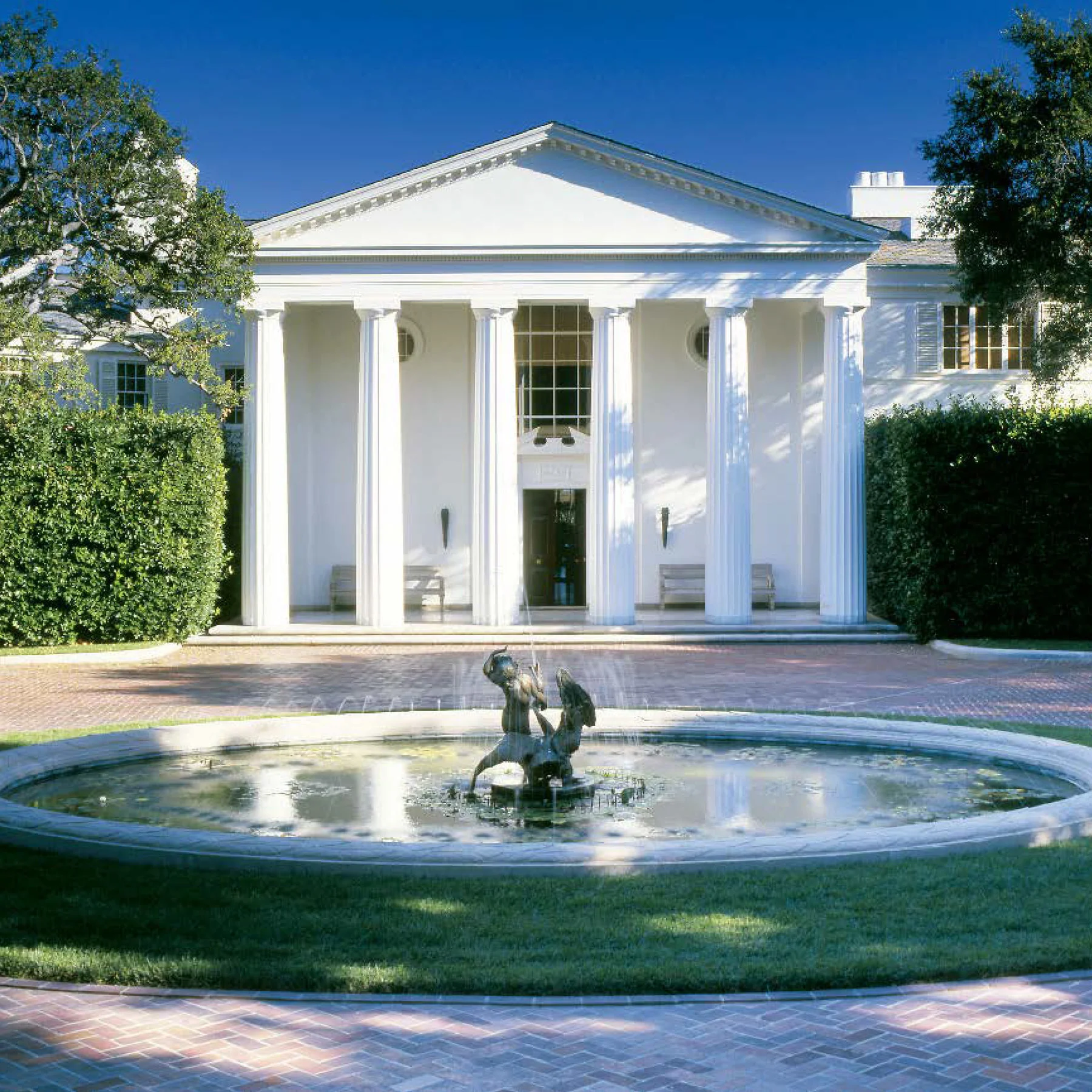 Jeff Bezos Buying $165 Million Estate, A California Record