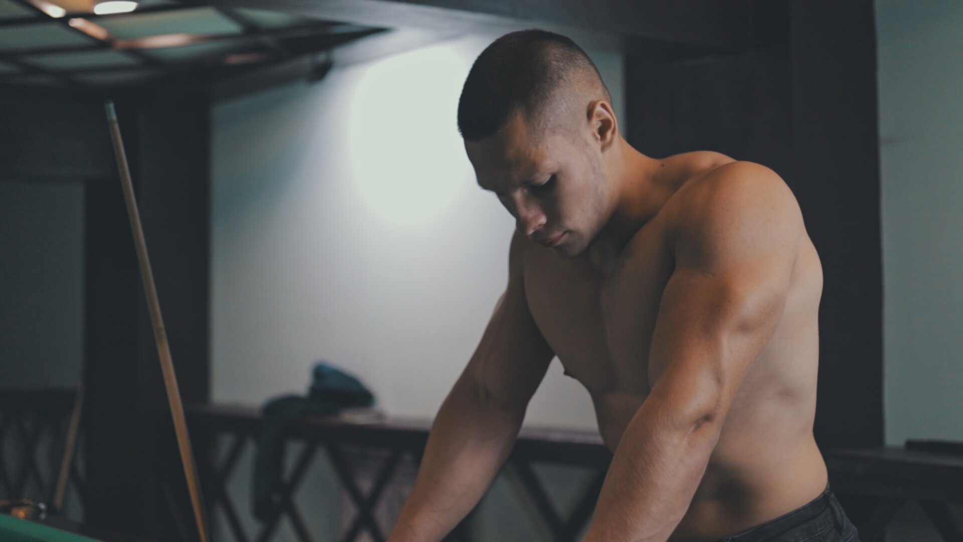 Flexing Story About Muscle show After loosing a game