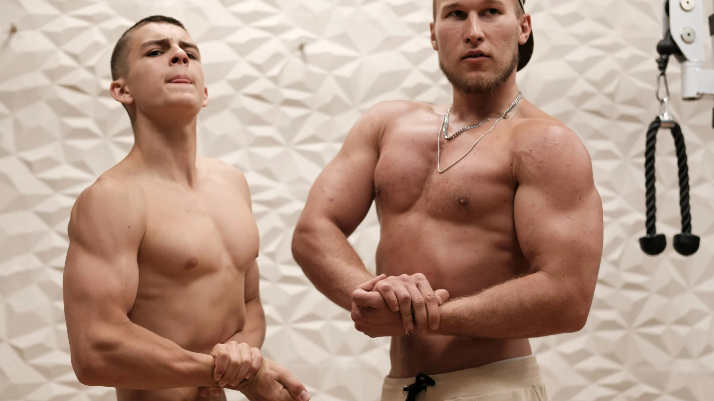 Hard training and flexing with Big shape progress
