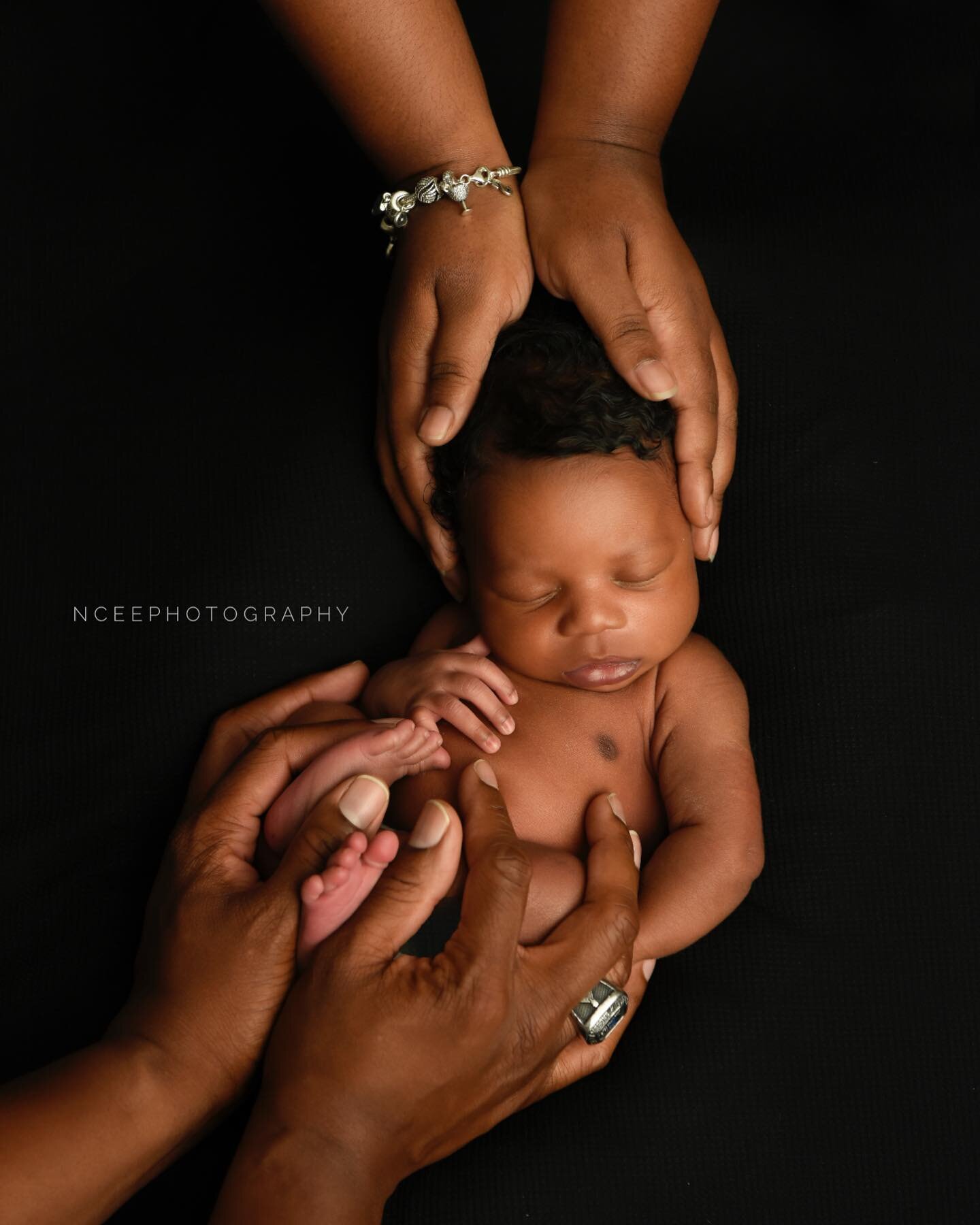 We could never get tired of this shot. Such a sweet capture 💙

All availability and booking available on our website nceephotography.com only. Email us for questions info@nceephotography.com (website and email button in bio). .
No dms. Business hour