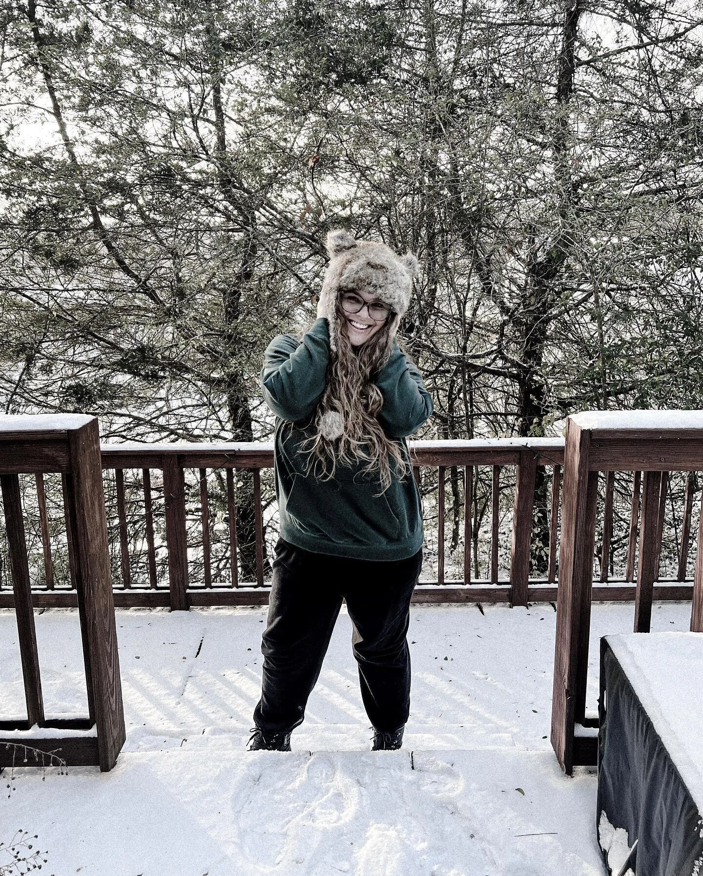 ☃️ 2022 is coming to a pretty spectacular close with this magical snowstorm that passed through last night&hellip; negative 6&deg; is definitely the coldest we&rsquo;ve seen since moving to Tennessee&hellip; hope everyone is warm and has a very merry