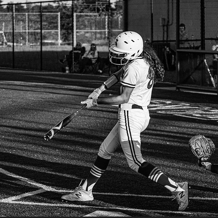 STUDENT FEATURE &mdash;
Abby Stephens (@abbystephen.s), a 2023 utility player out of Bixby, OK.

This athlete has endless potential. Swing is smooth as silk! A lefty power hitter that makes it look effortless at the plate. Abby is emotionally intelli