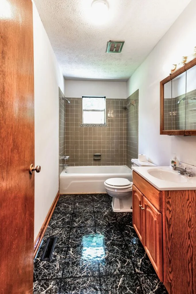 194%20McKinney%20Road-16_preview.jpeg.jpg