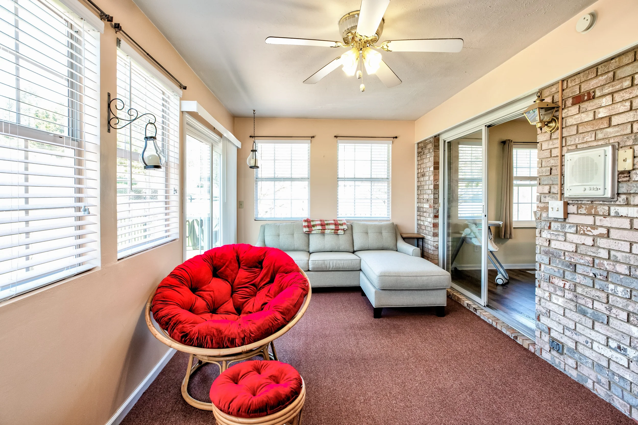 126 Summitt Dr-21.jpg