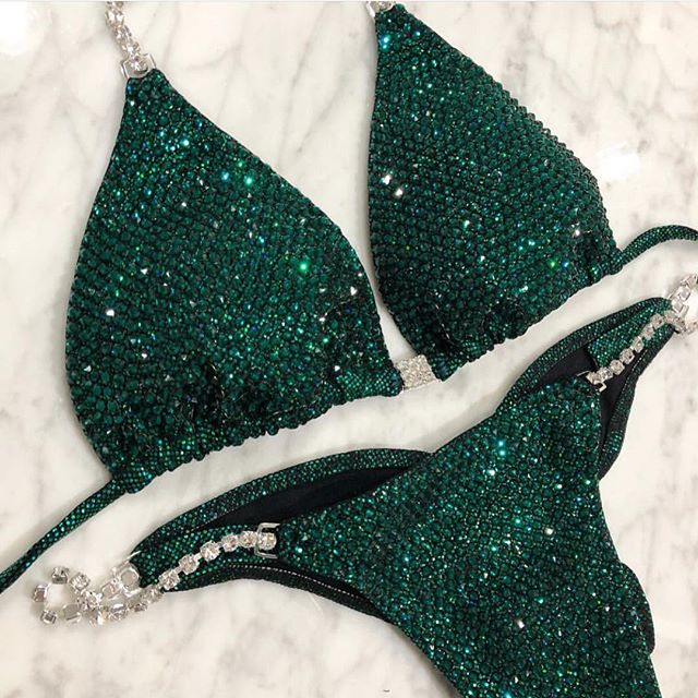 The Chaylee 💚 Who wants to rock the stage in more than TWO THOUSAND Swarovski Crystals?! You can rent this gorgeous bikini through our sister shop @shinesugarboutique (link in Bio). And you can also WIN a free rental right now too!!!!! Winner is dra