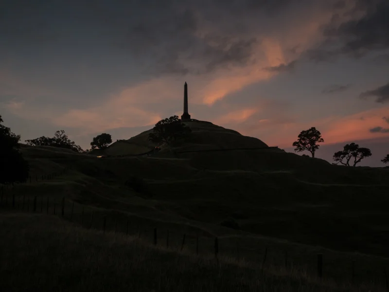 One Tree Hill Sun Set 2017-03-05 small-1301000.jpg