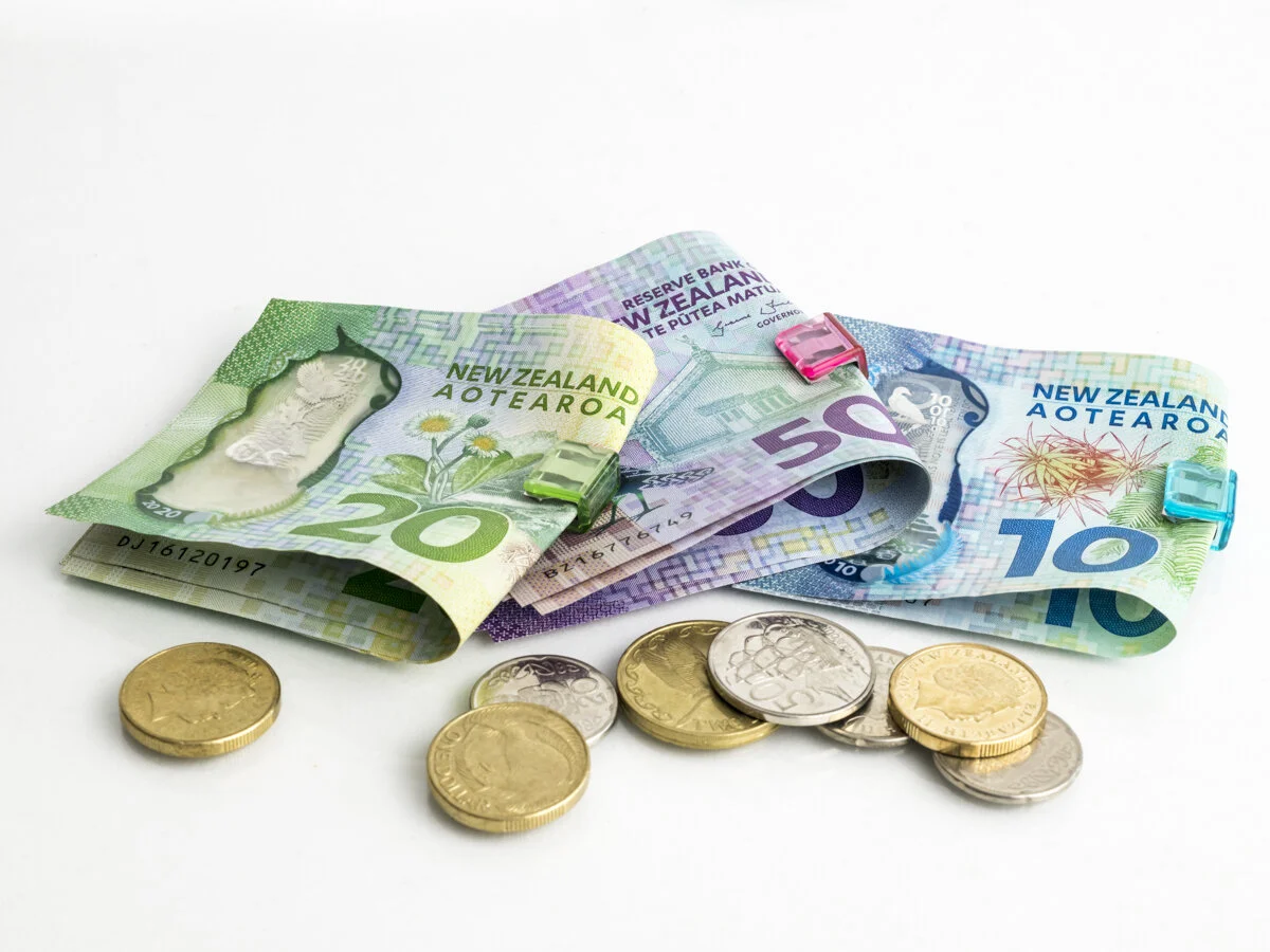 44 Small NZ Money X.jpg